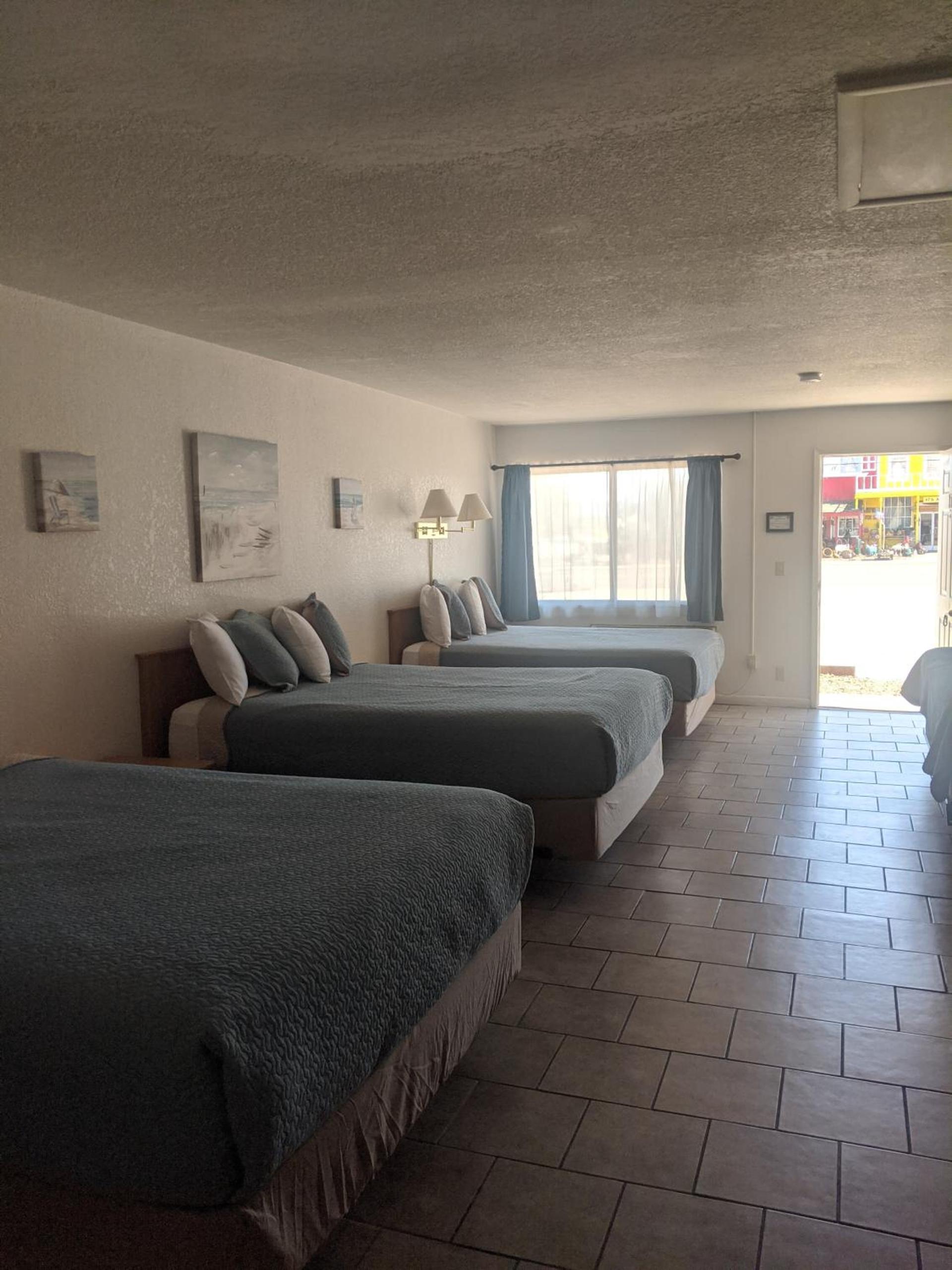 Little Daisy Motel photo 13