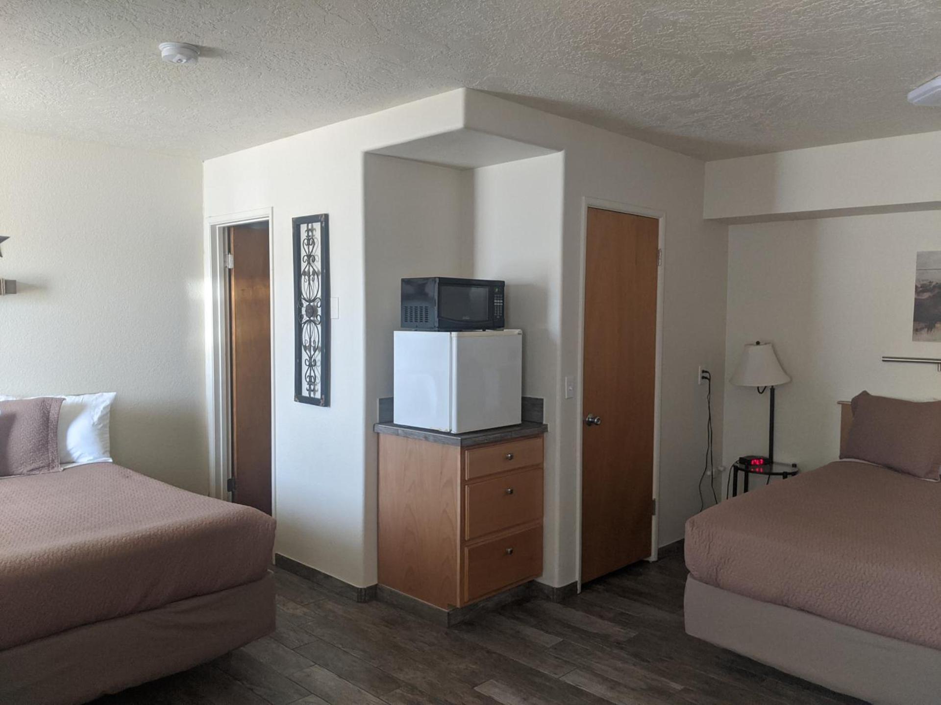 Little Daisy Motel photo 10