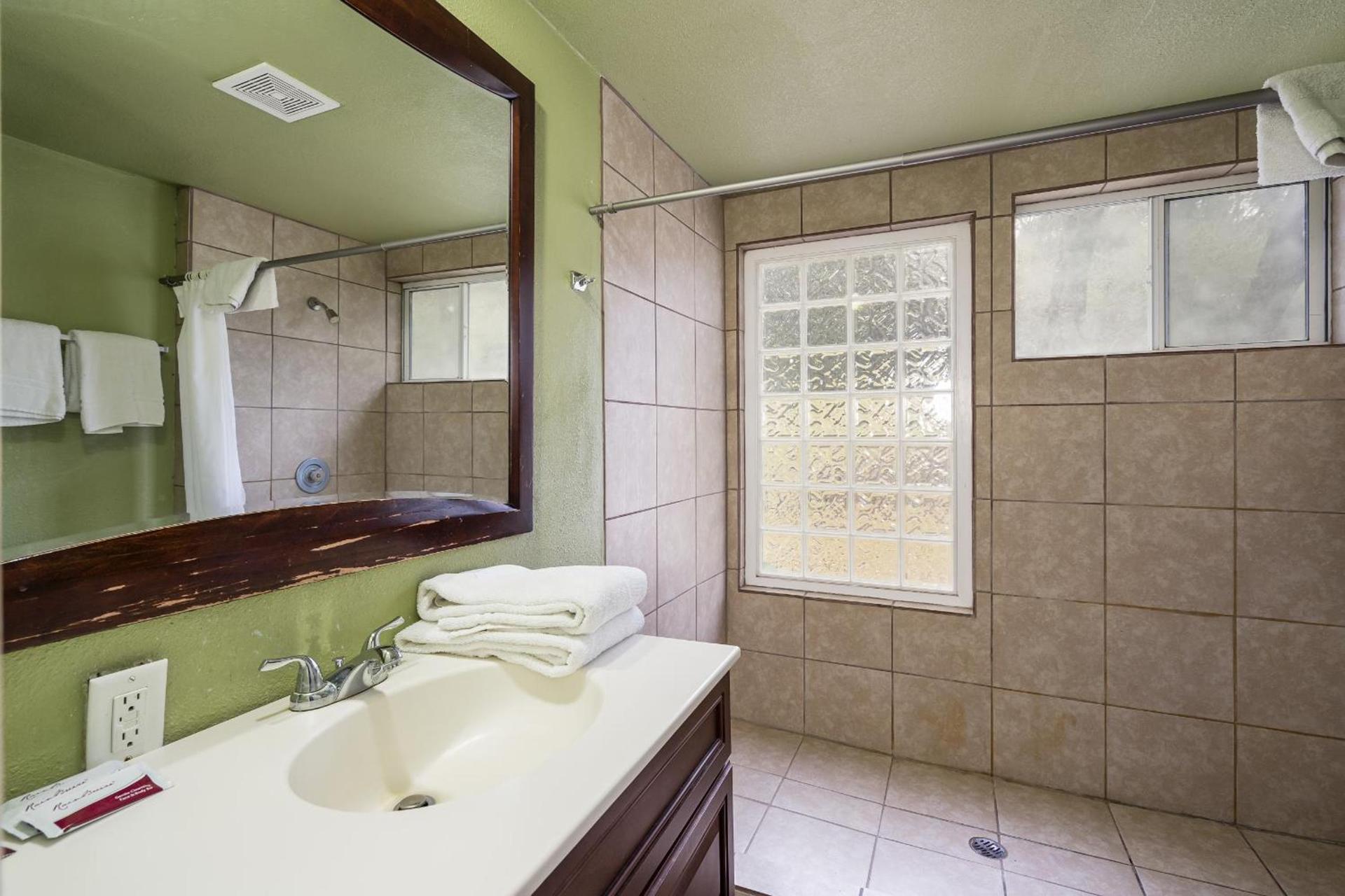 Mountain Trail Lodge and Vacation Rentals photo 78