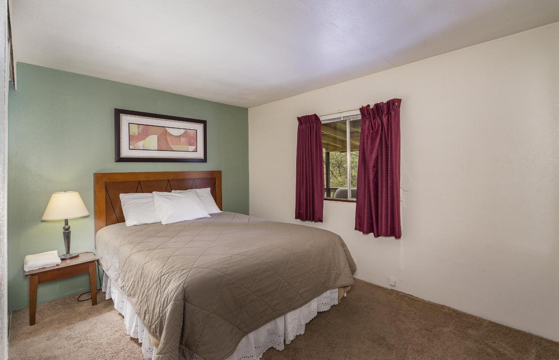 Mountain Trail Lodge and Vacation Rentals photo 82