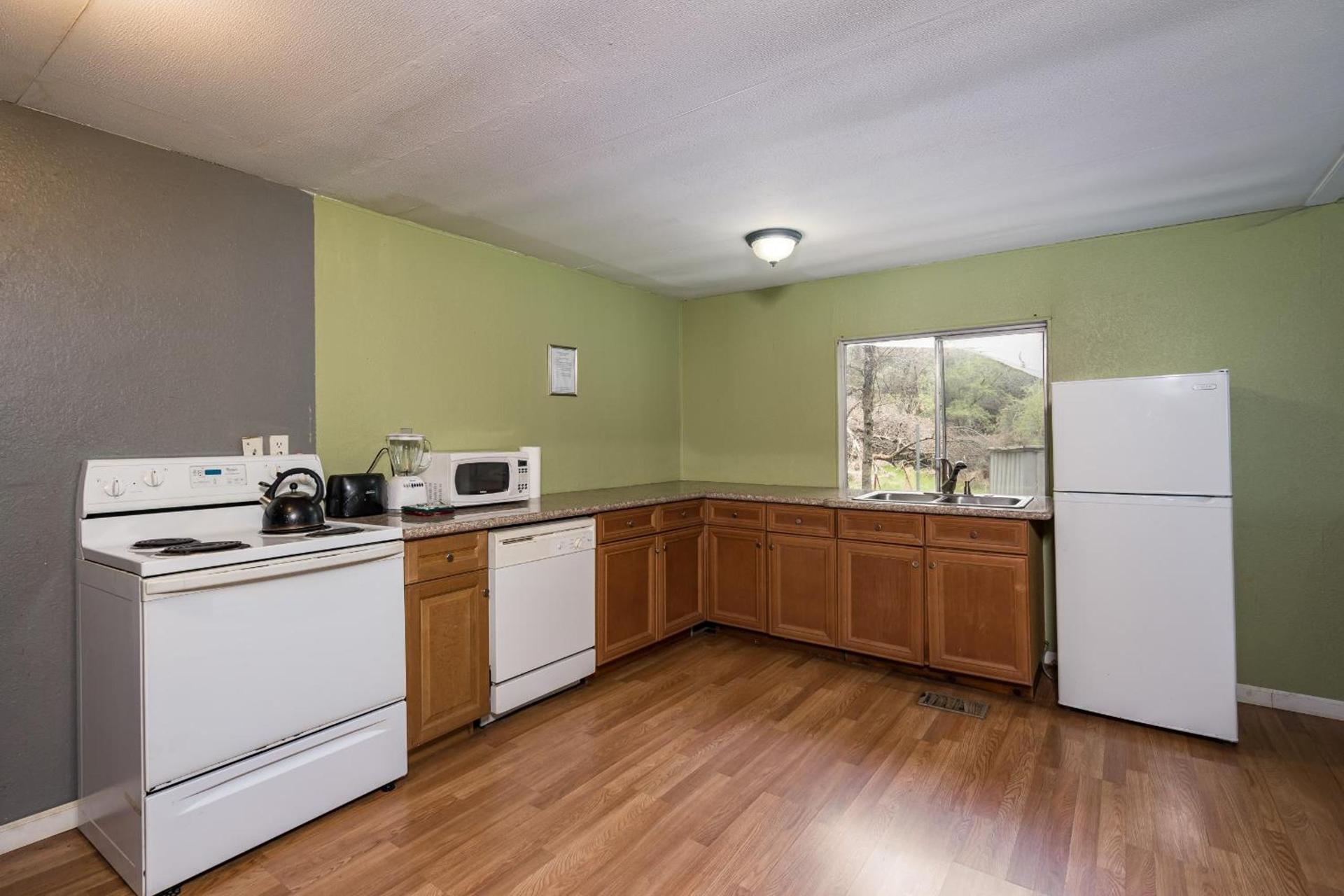 Mountain Trail Lodge and Vacation Rentals photo 84