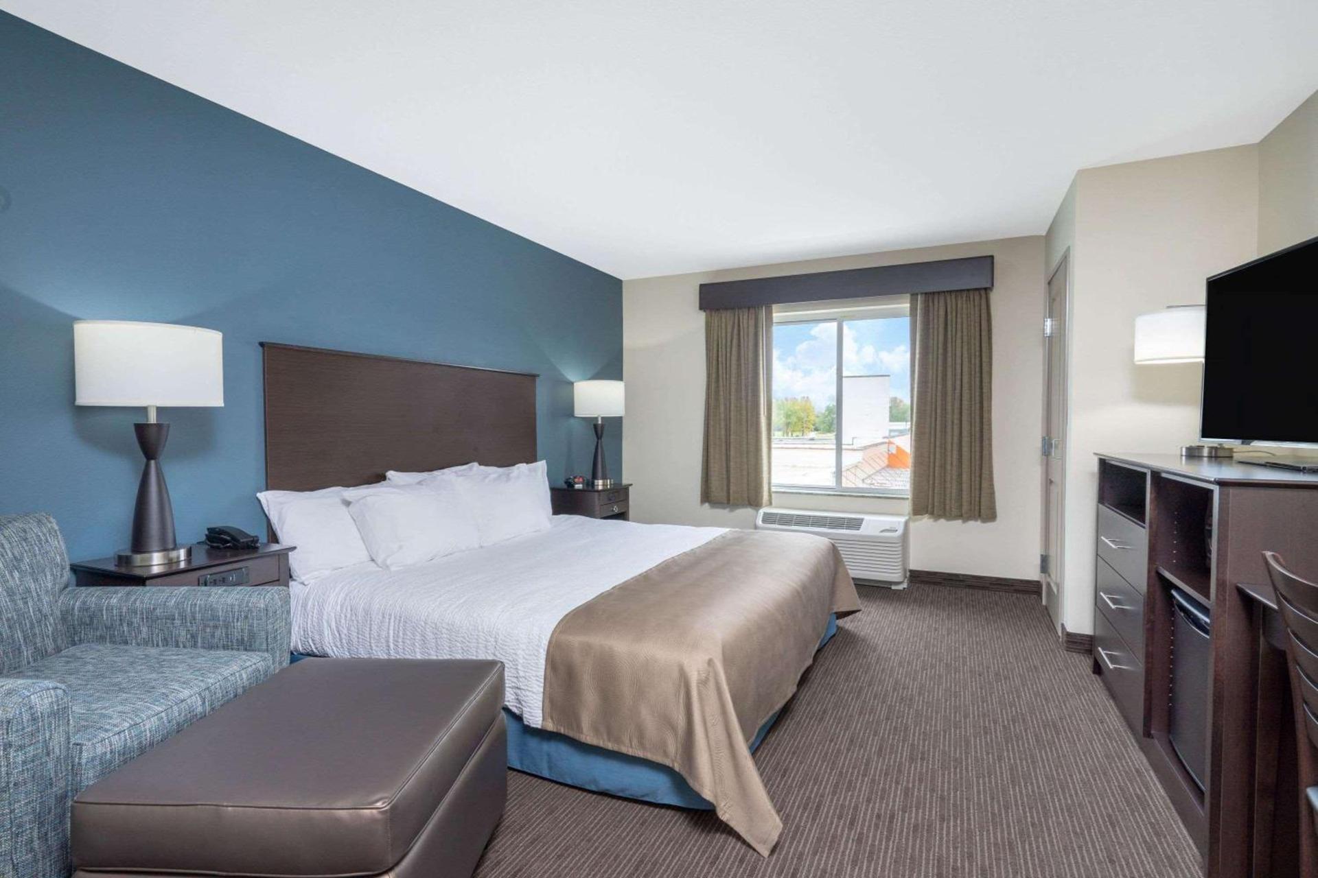 AmericInn by Wyndham Windom photo 21
