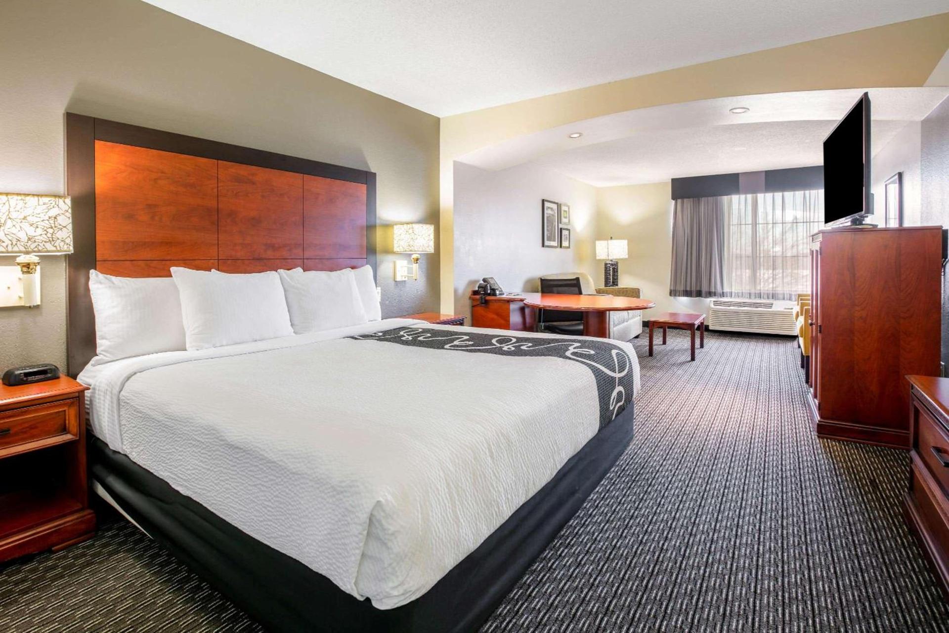 La Quinta by Wyndham DFW Airport South / Irving photo 26