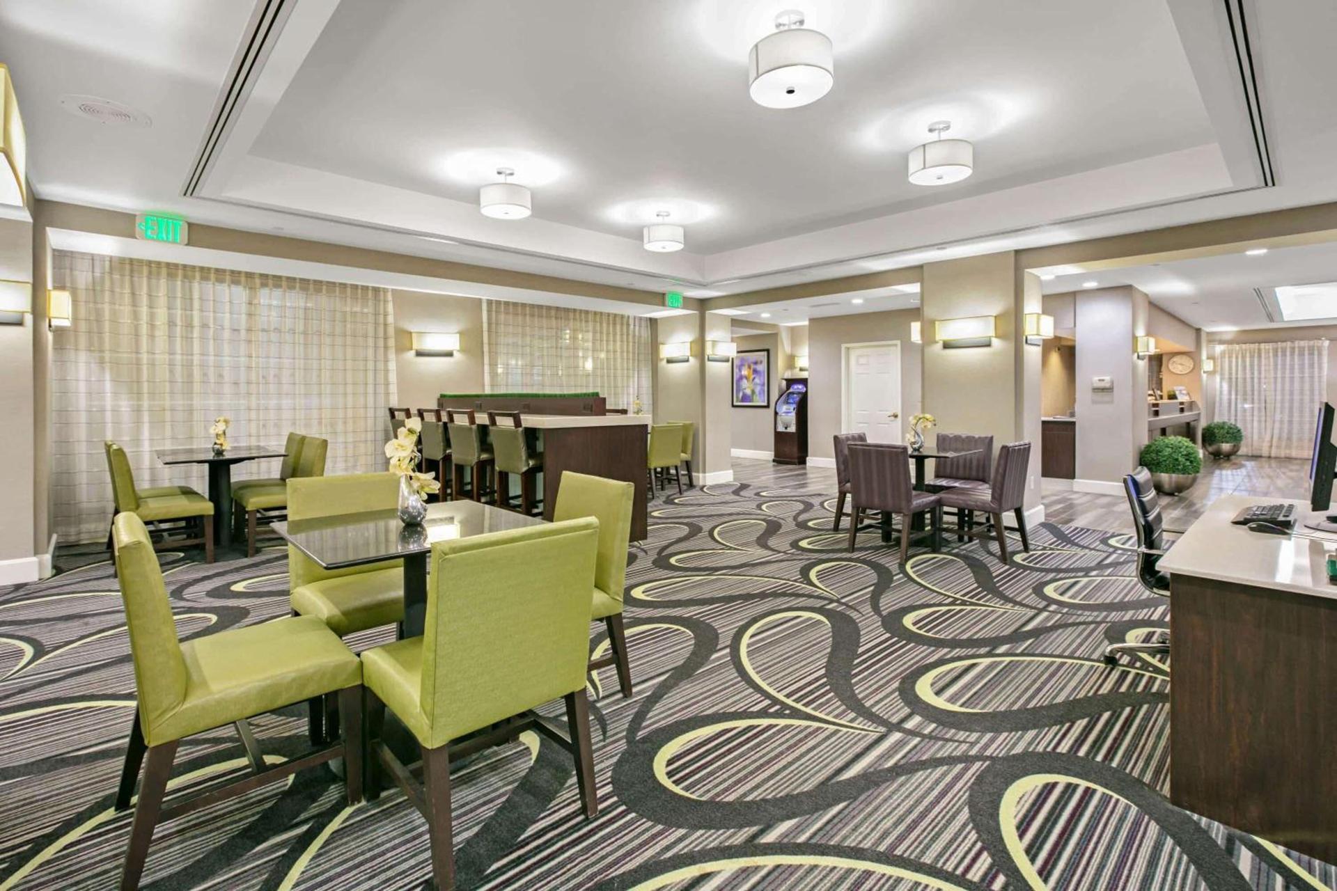 La Quinta by Wyndham DFW Airport South / Irving photo 33