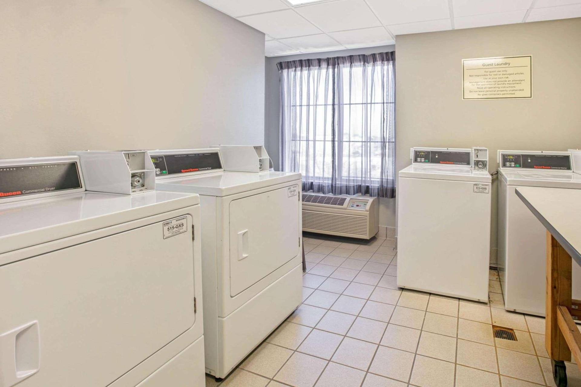 La Quinta by Wyndham DFW Airport South / Irving photo 36