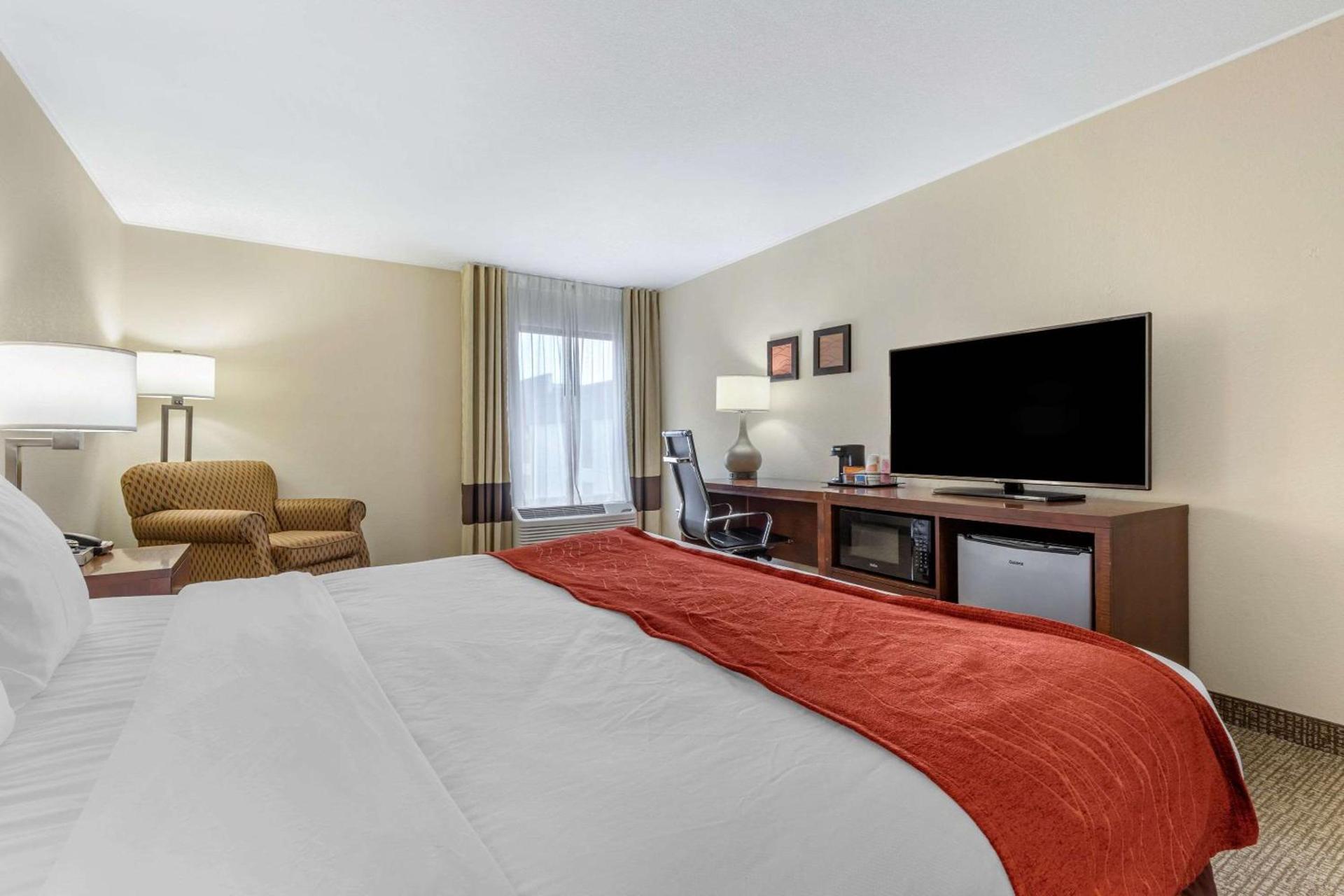 Comfort Inn & Suites Clemson - University Area photo 13