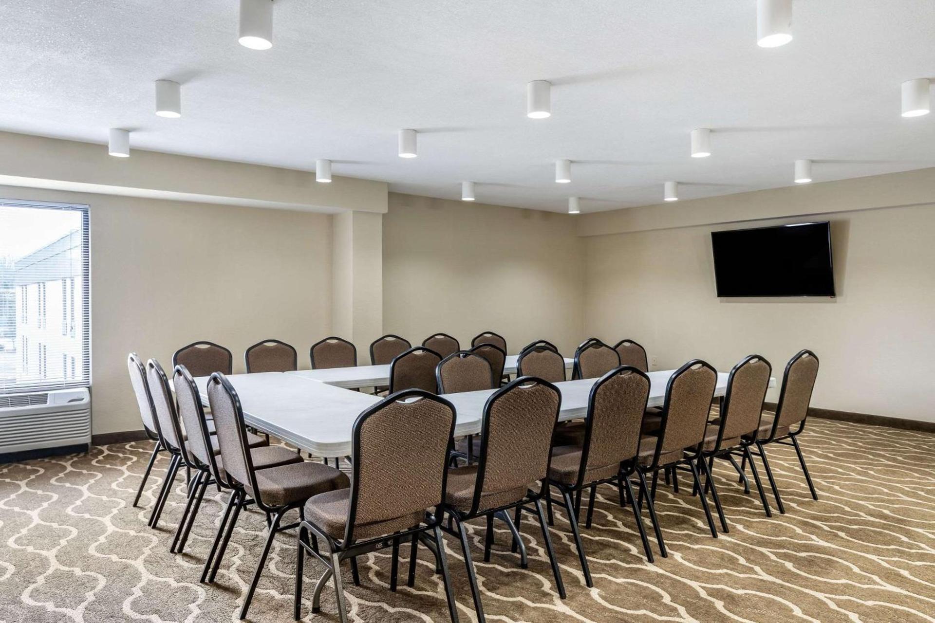 Comfort Inn & Suites Clemson - University Area photo 30