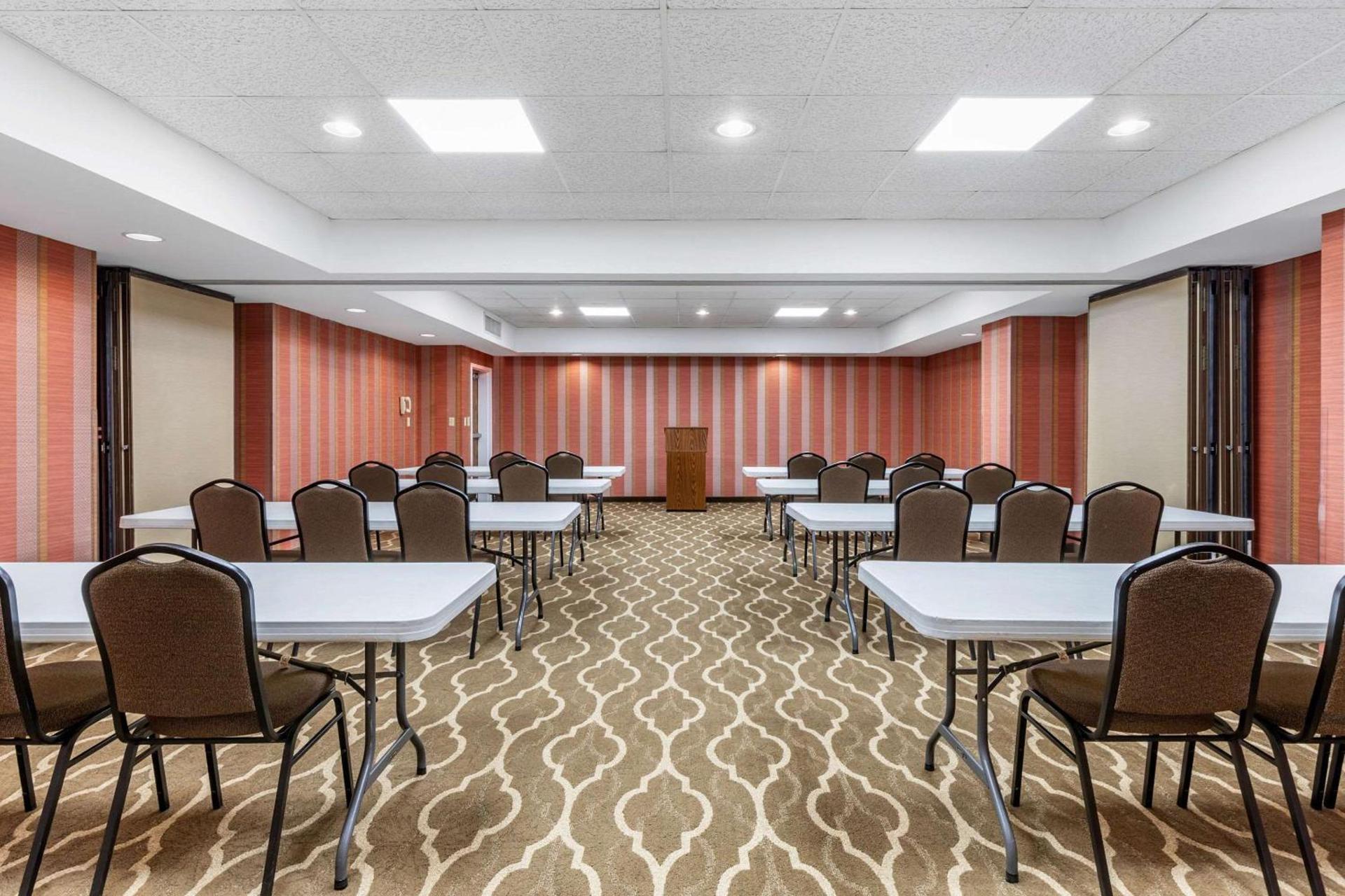 Comfort Inn & Suites Clemson - University Area photo 31