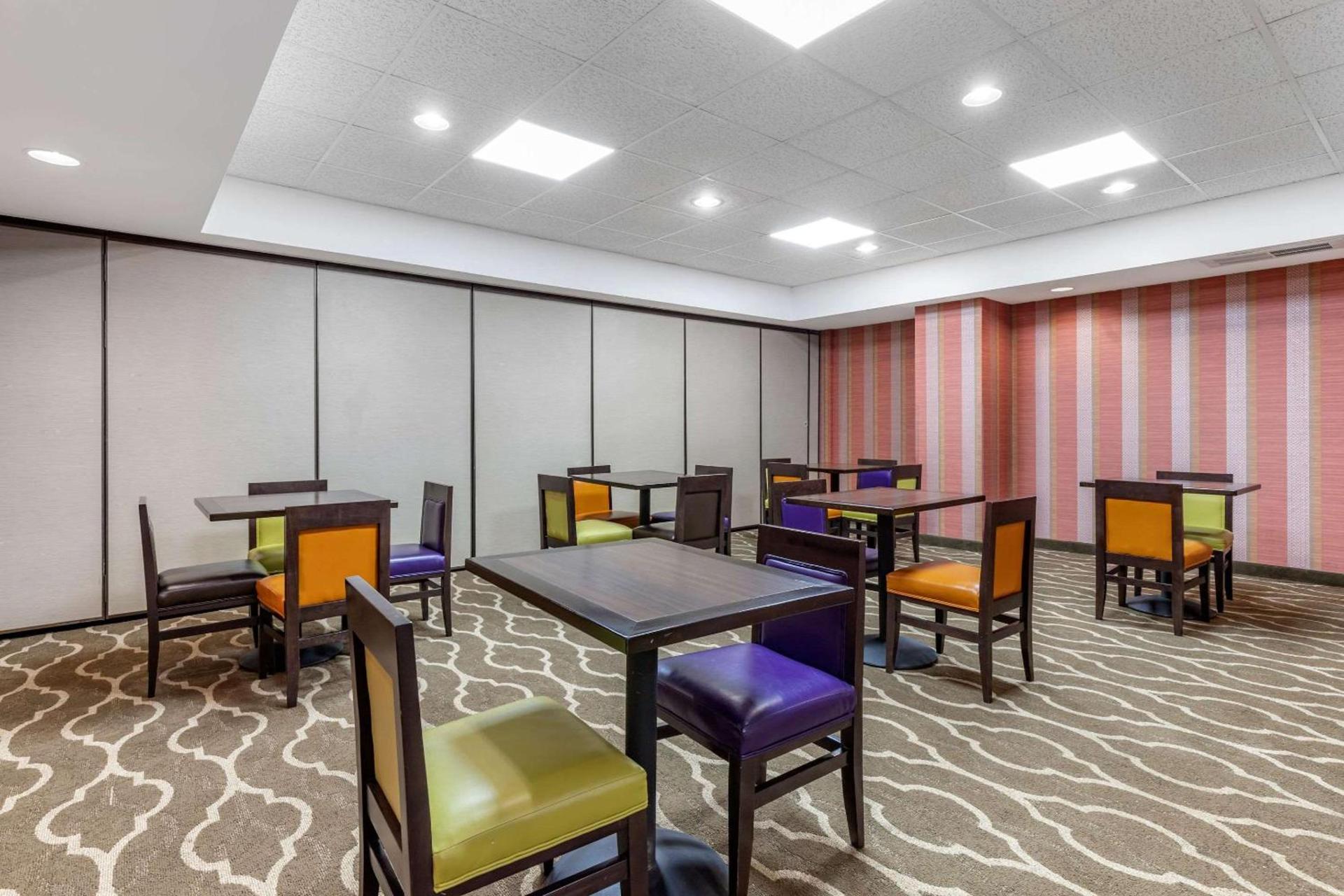 Comfort Inn & Suites Clemson - University Area photo 33
