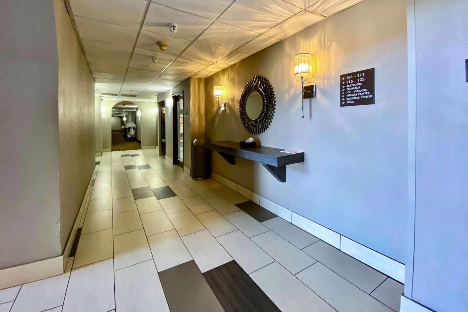 Comfort Inn Owasso – Tulsa photo 5
