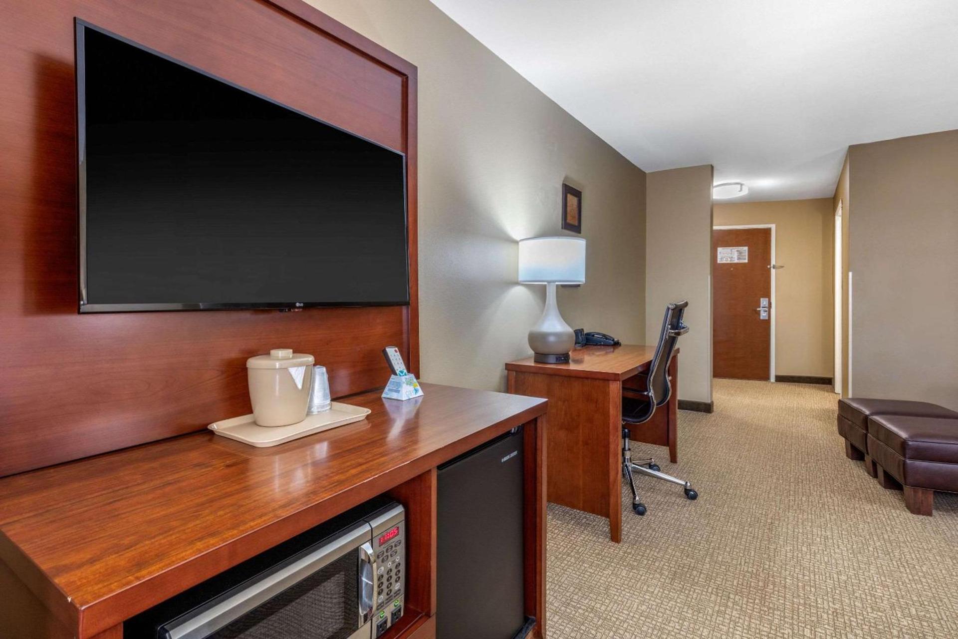 Spark by Hilton Pelham Birmingham I 65 photo 21