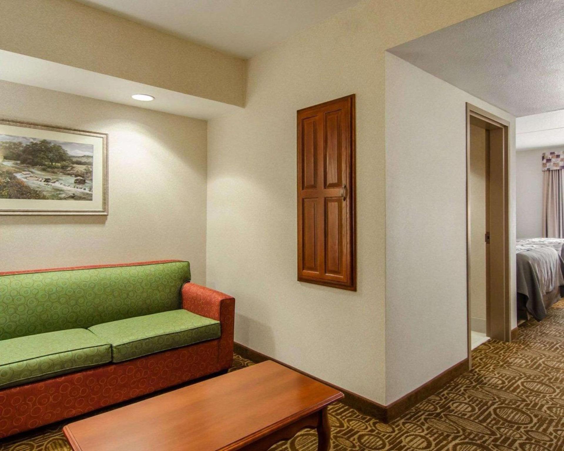 Sleep Inn & Suites Springdale West photo 13
