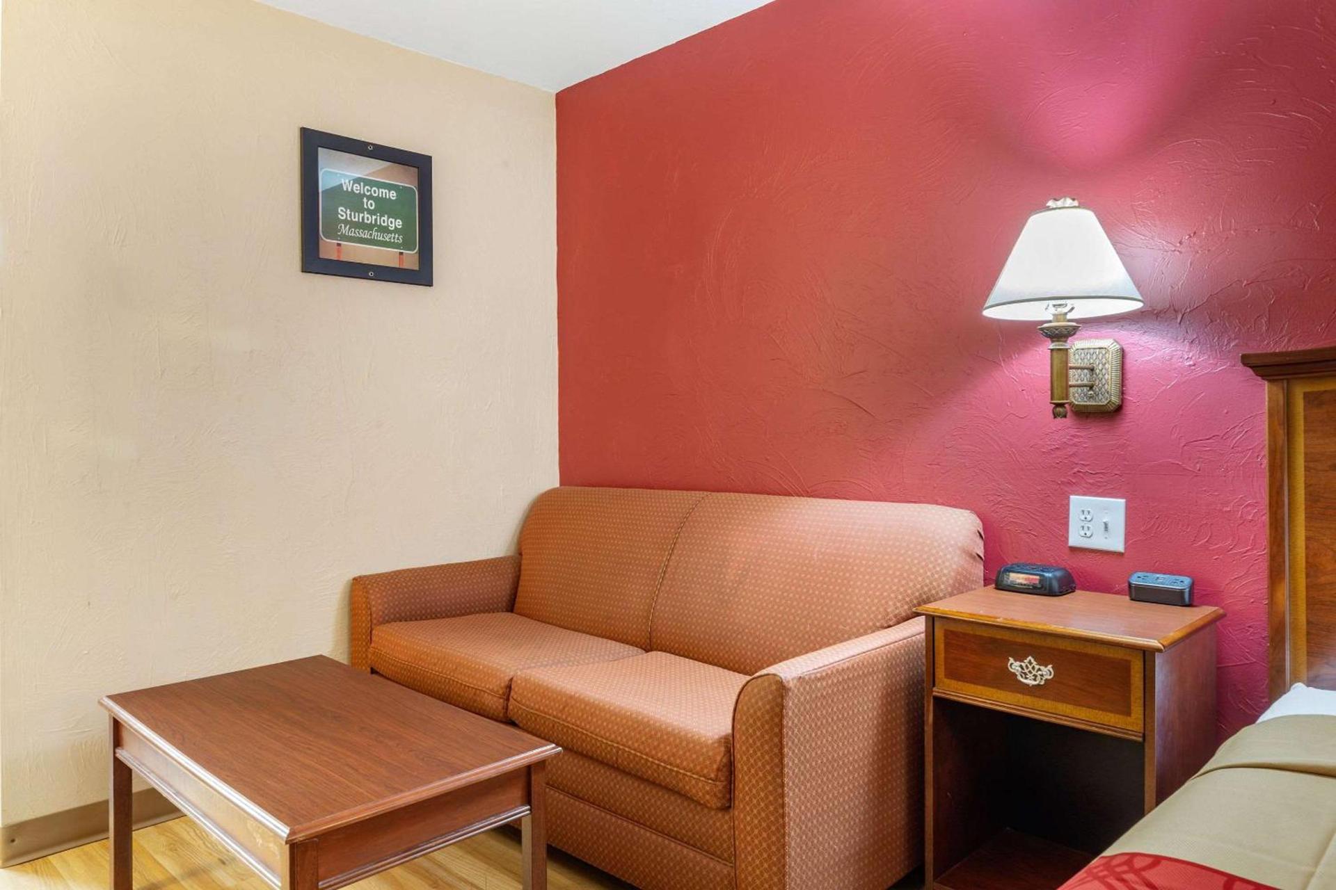 Econo Lodge Sturbridge Route 20 photo 34