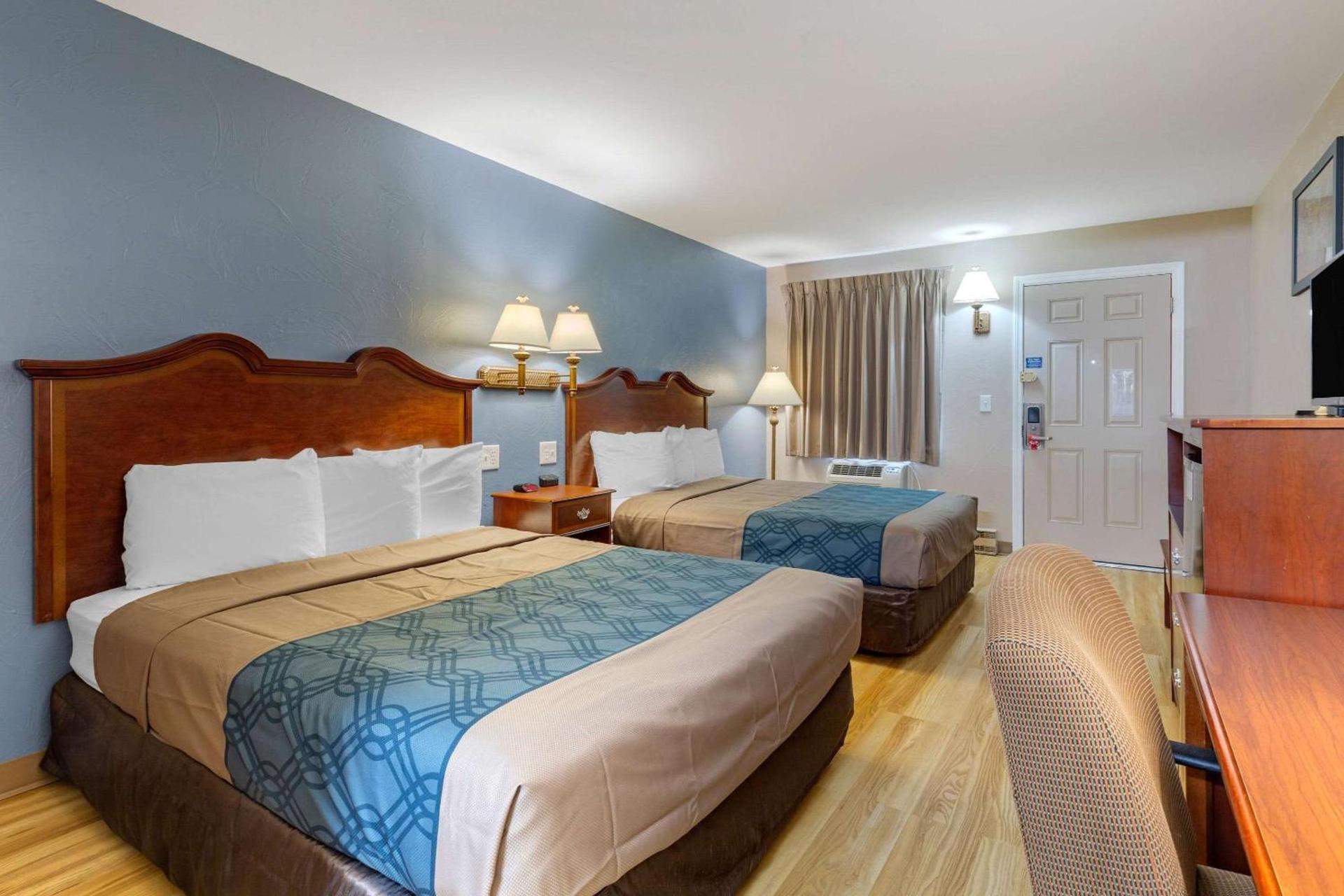 Econo Lodge Sturbridge Route 20 photo 36