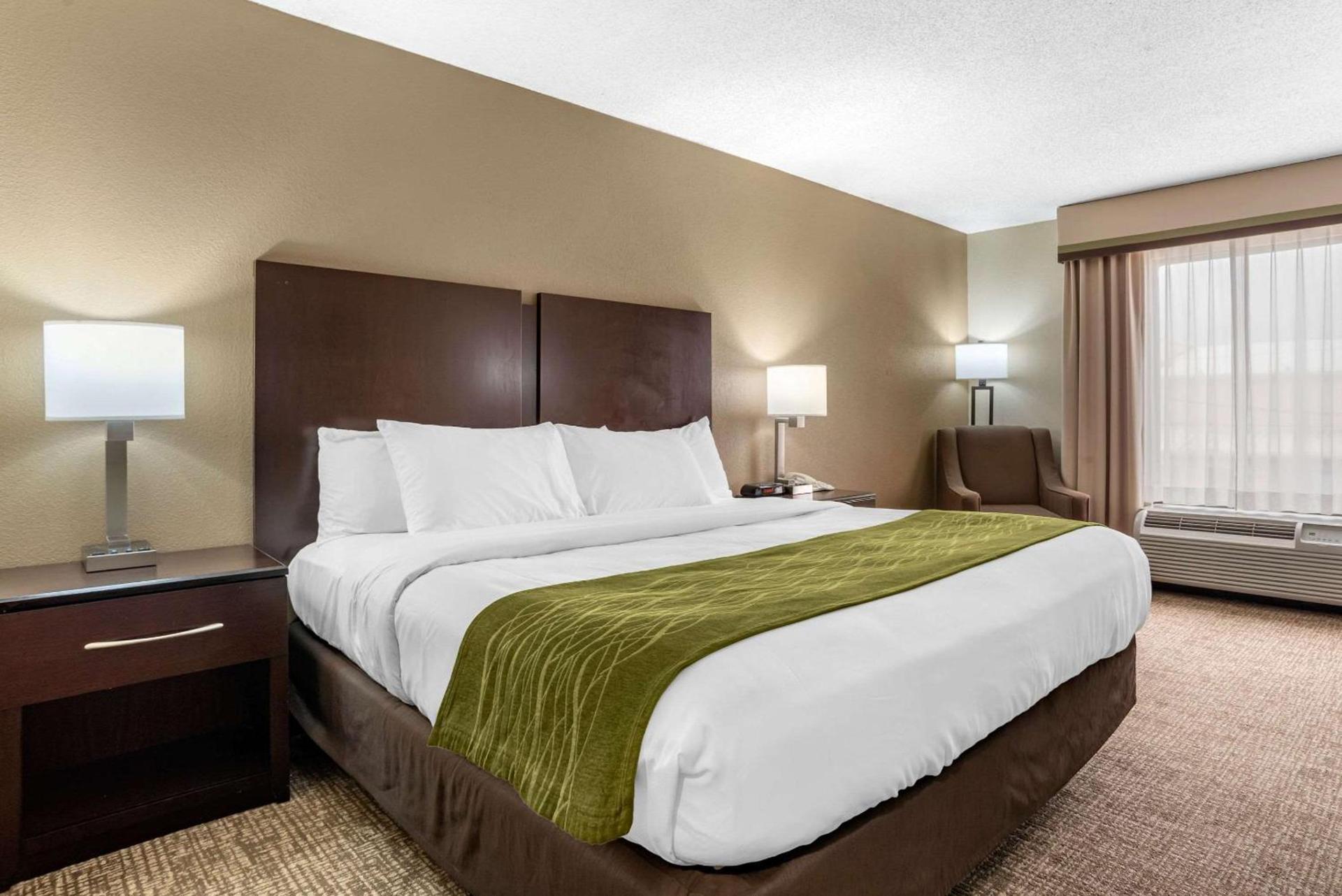 Comfort Inn Pearl-Jackson photo 10