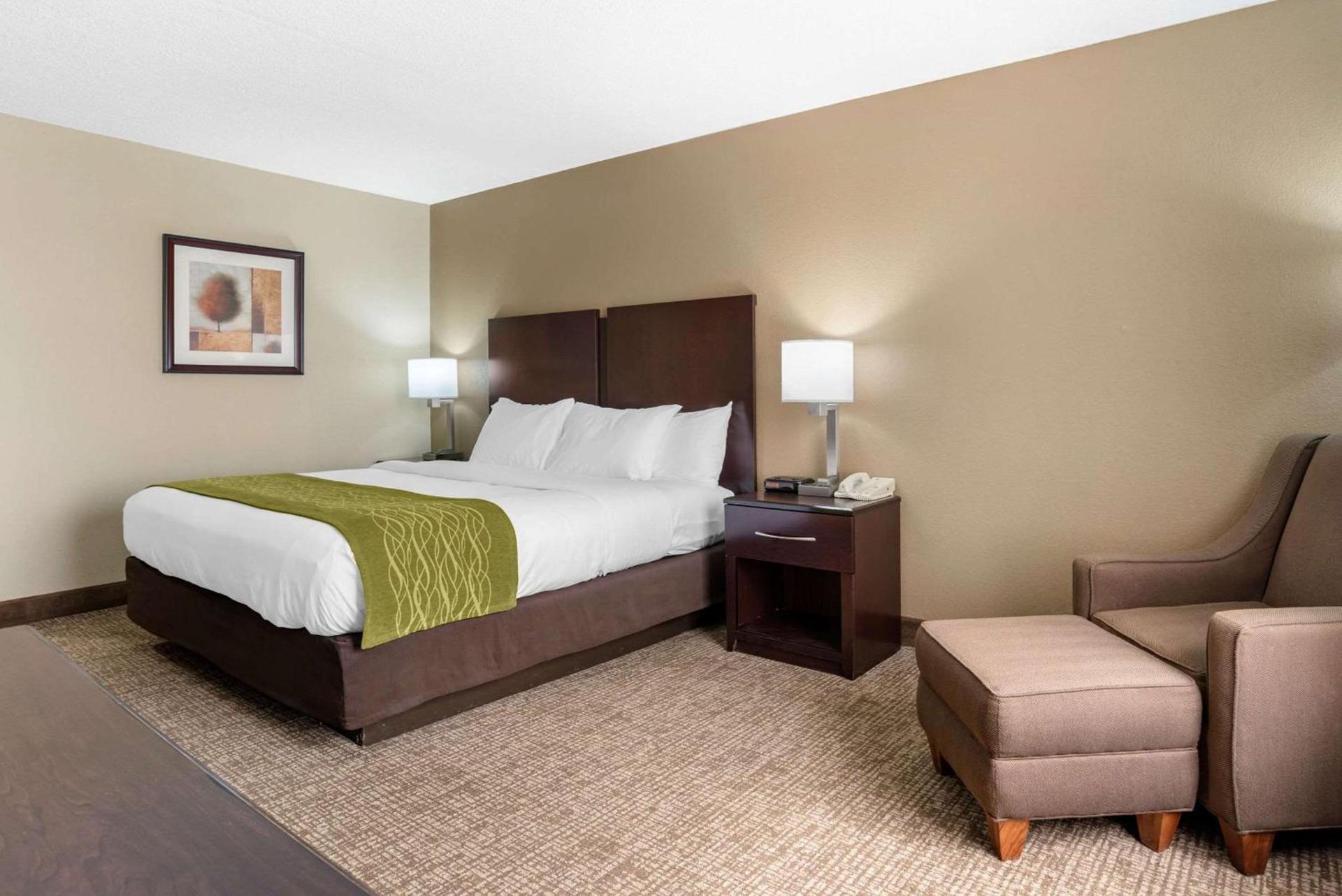 Comfort Inn Pearl-Jackson photo 12