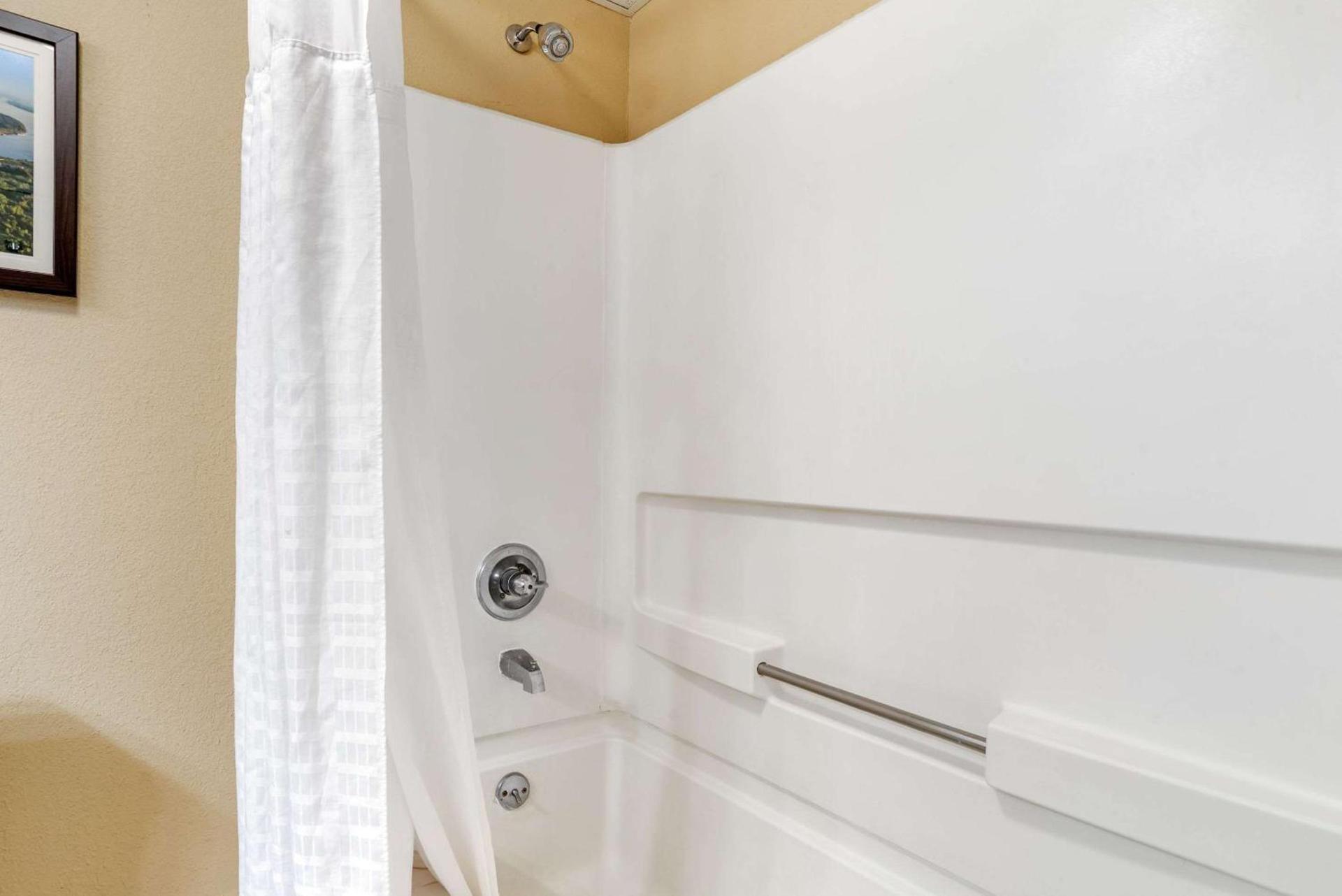 Comfort Inn Pearl-Jackson photo 14