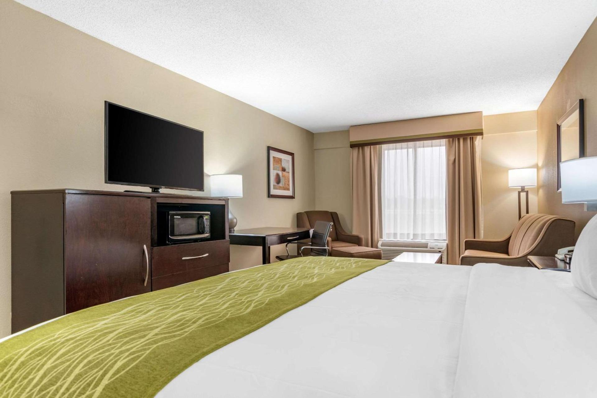Comfort Inn Pearl-Jackson photo 15