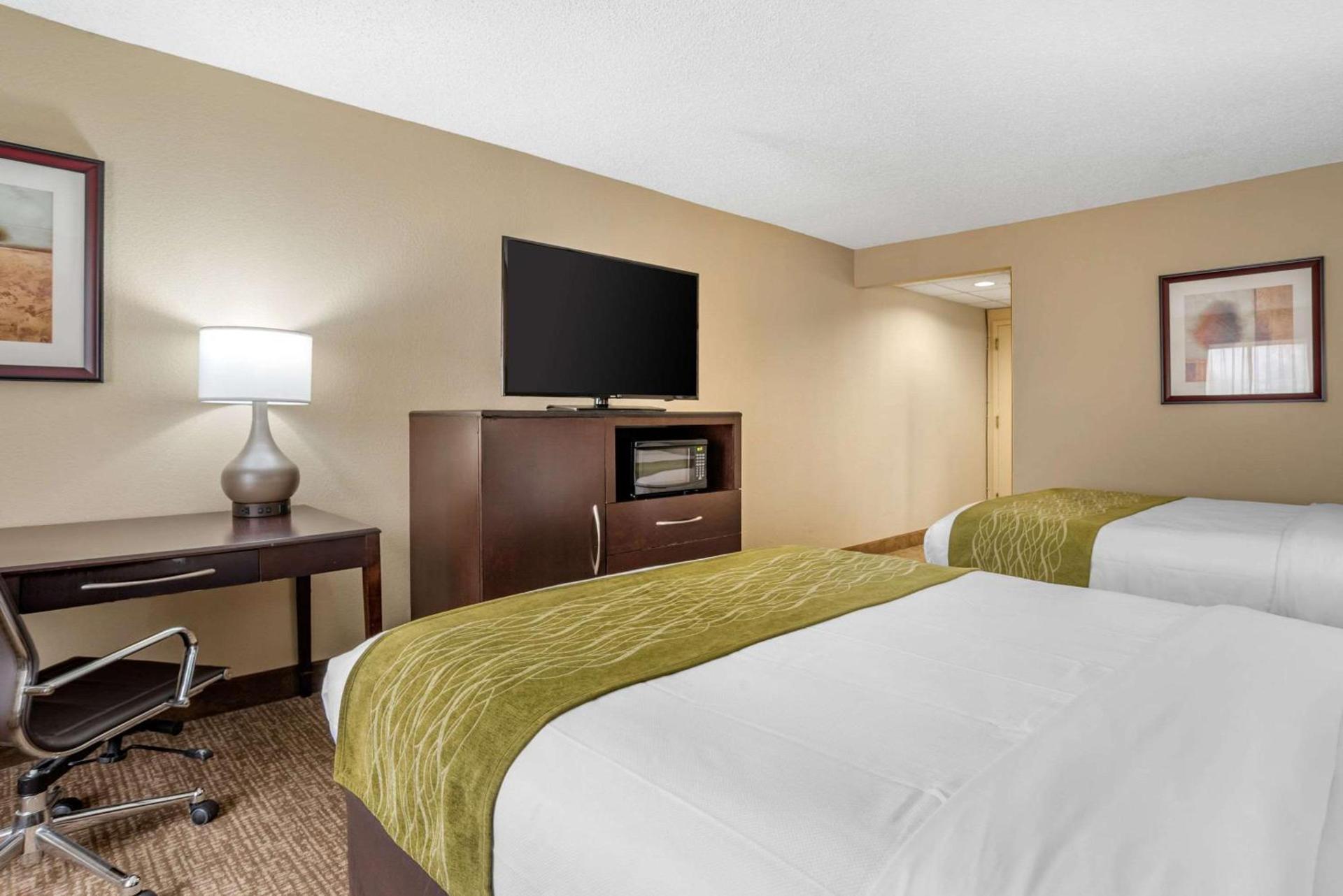 Comfort Inn Pearl-Jackson photo 23