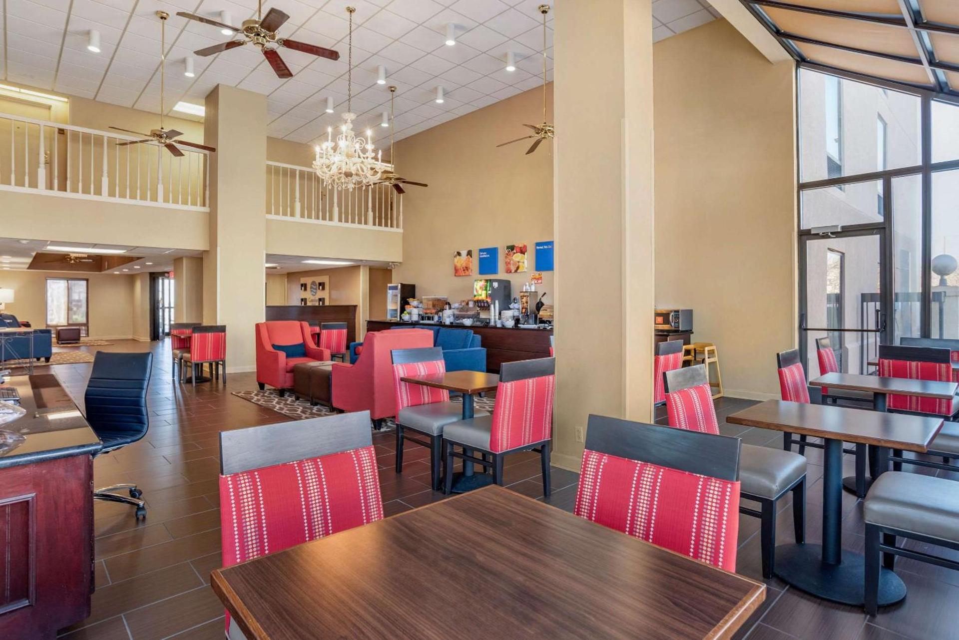 Comfort Inn Pearl-Jackson photo 28