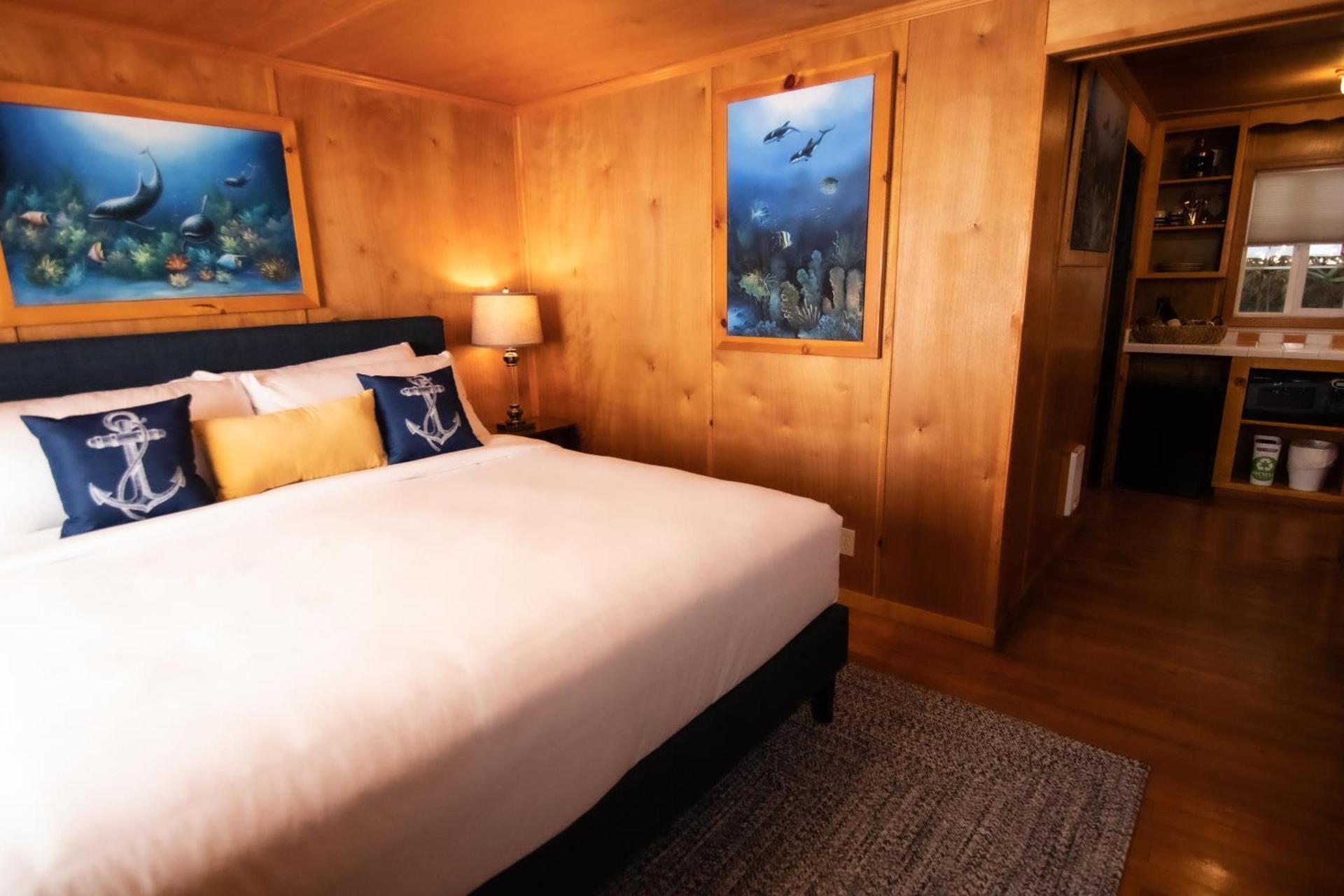 Anchor Inn Resort photo 33