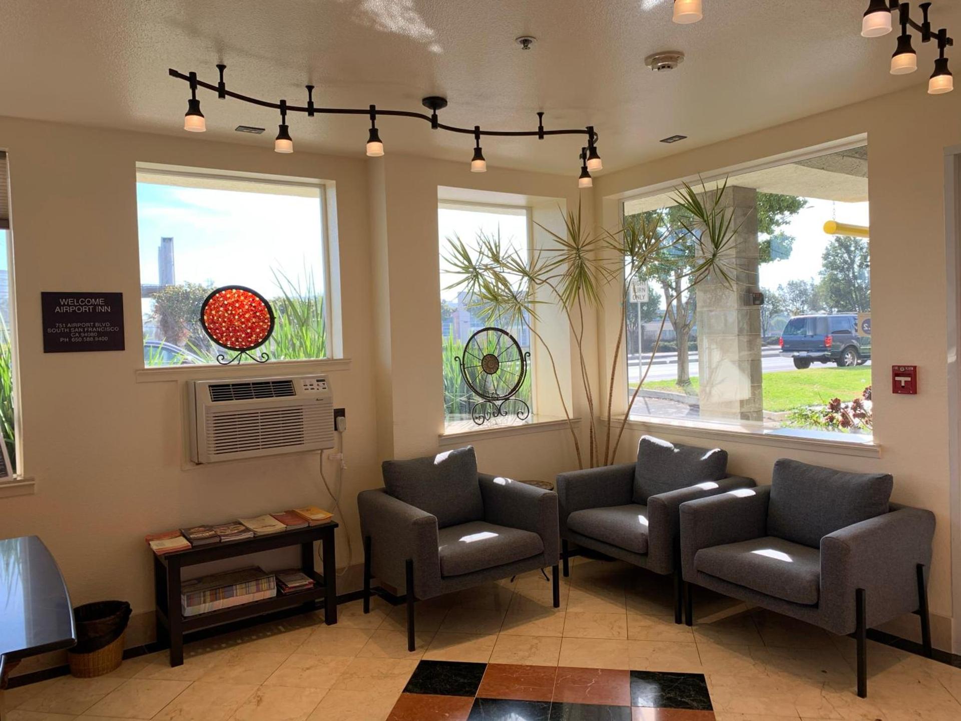 Airport Inn photo 6