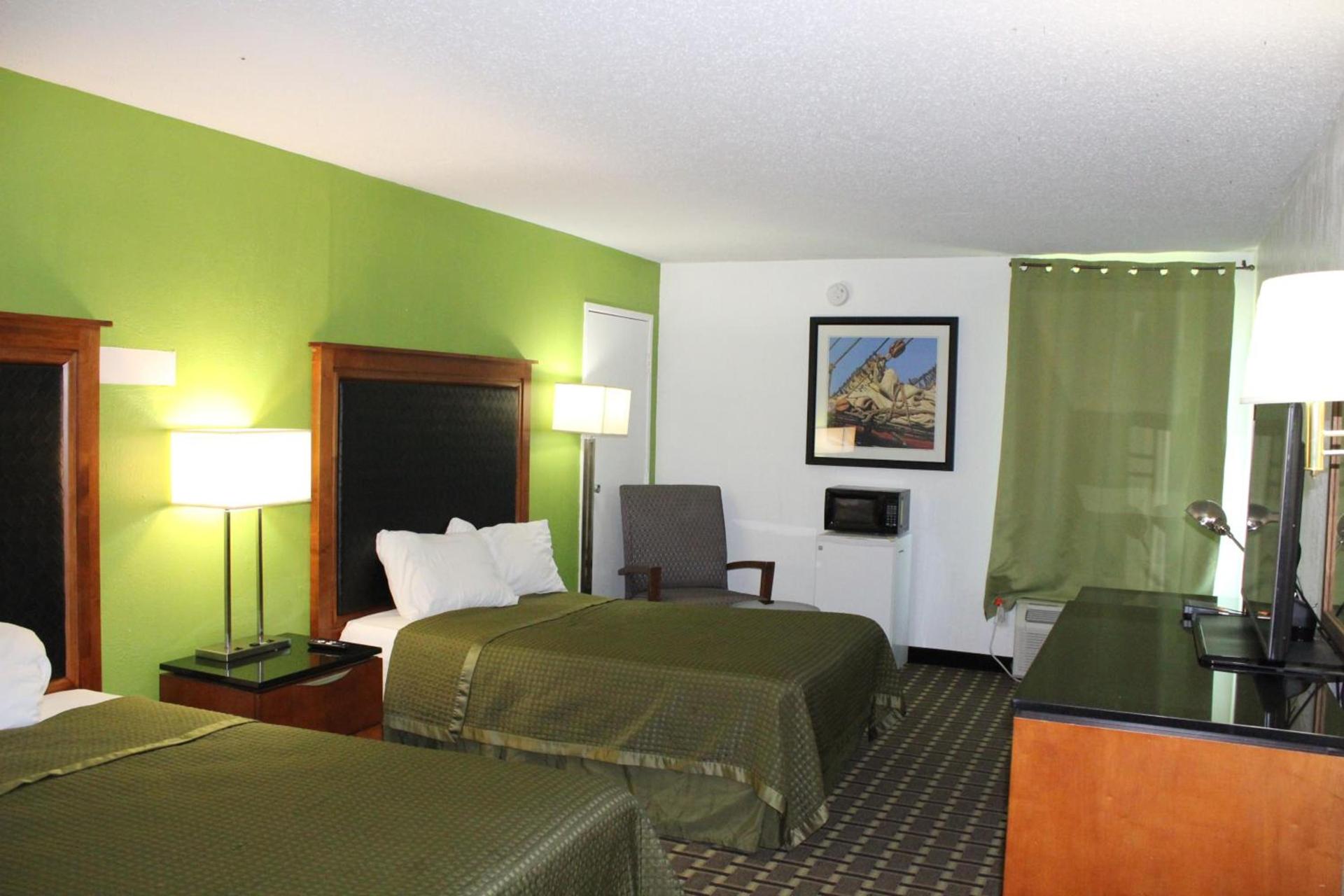 Spark By Hilton Roanoke Airport photo 23