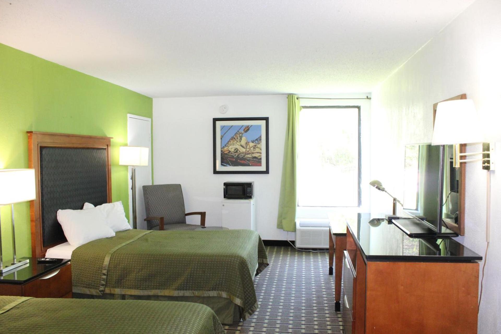 Spark By Hilton Roanoke Airport photo 24