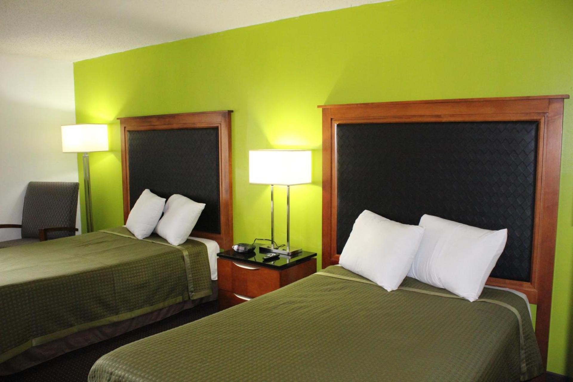 Spark By Hilton Roanoke Airport photo 12