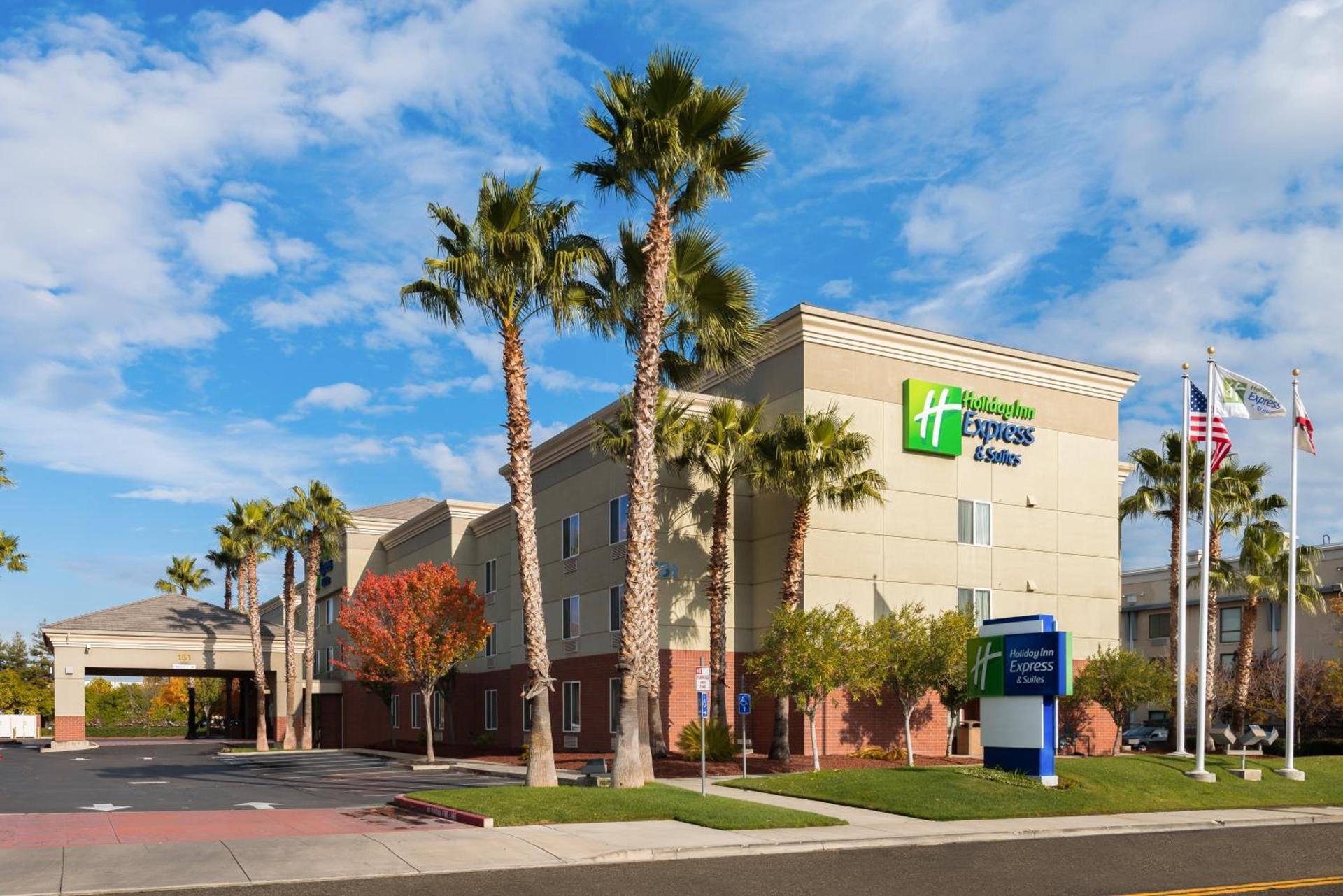 Holiday Inn Express Hotel & Suites Vacaville by IHG — hotel in Vacaville