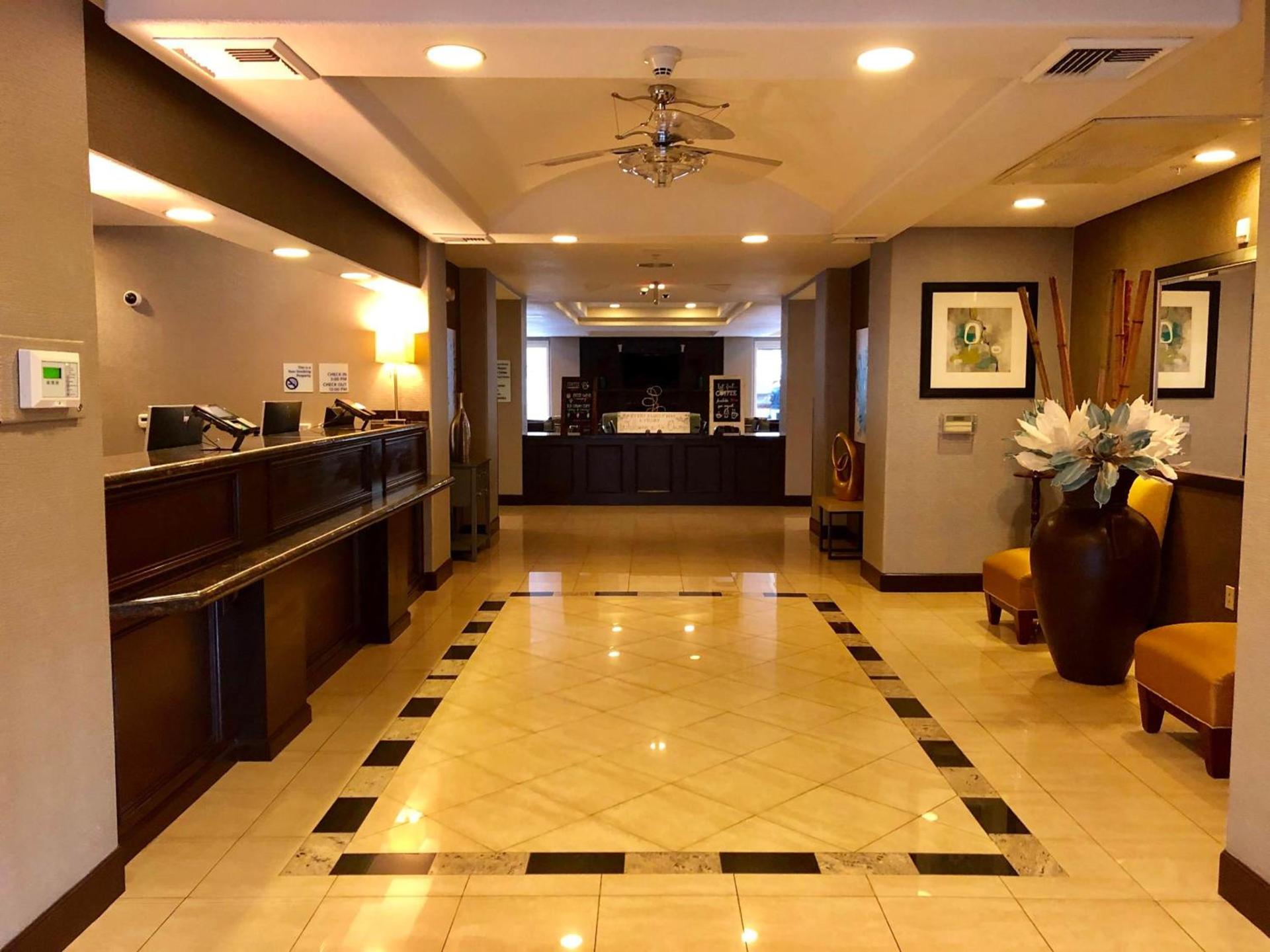 Holiday Inn Express Hotel & Suites Vacaville by IHG photo 27