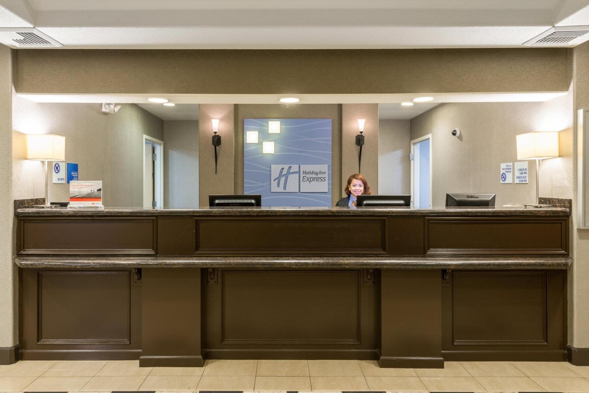 Holiday Inn Express Hotel & Suites Vacaville by IHG photo 28