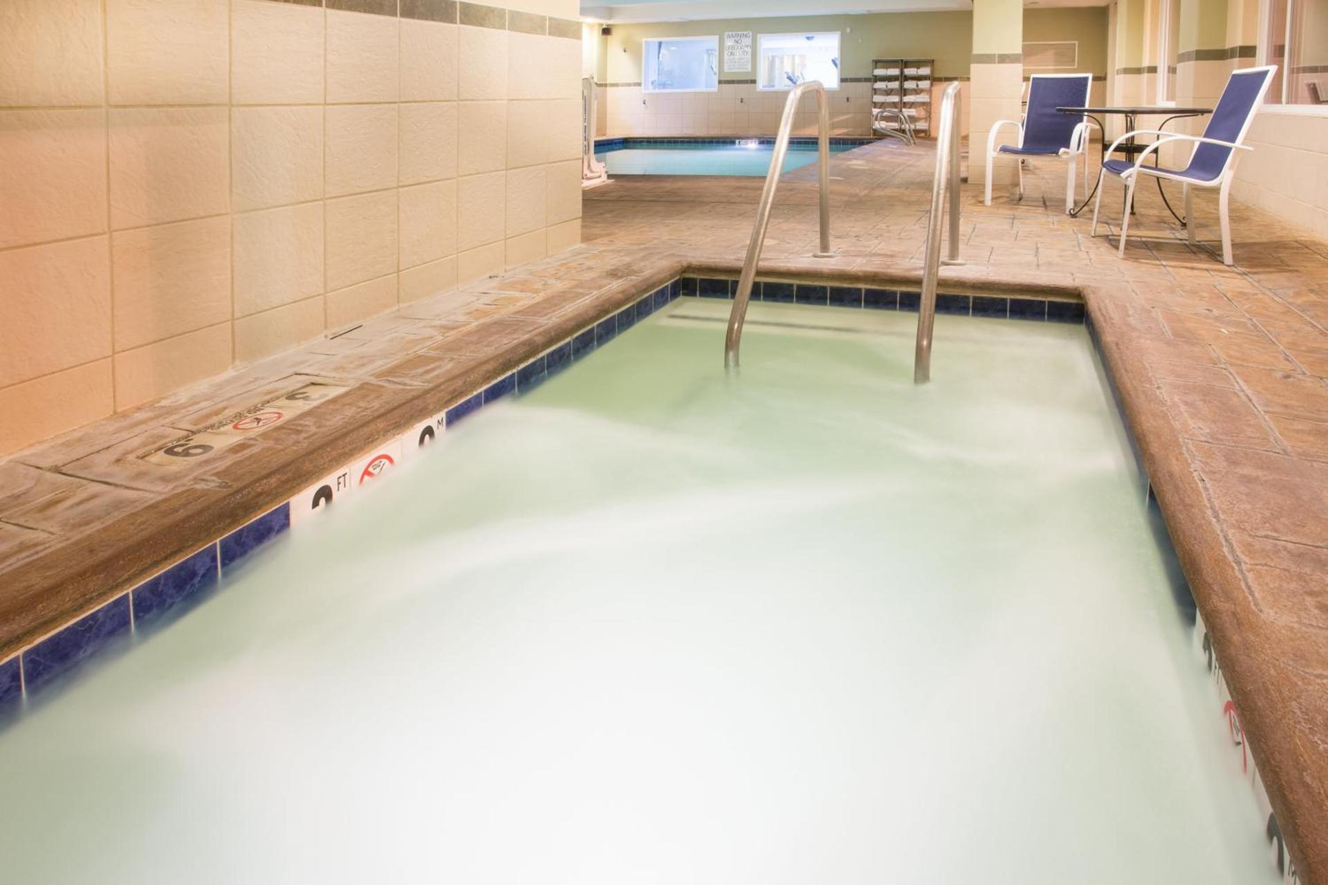 Holiday Inn Express Hotel & Suites Vacaville by IHG photo 30
