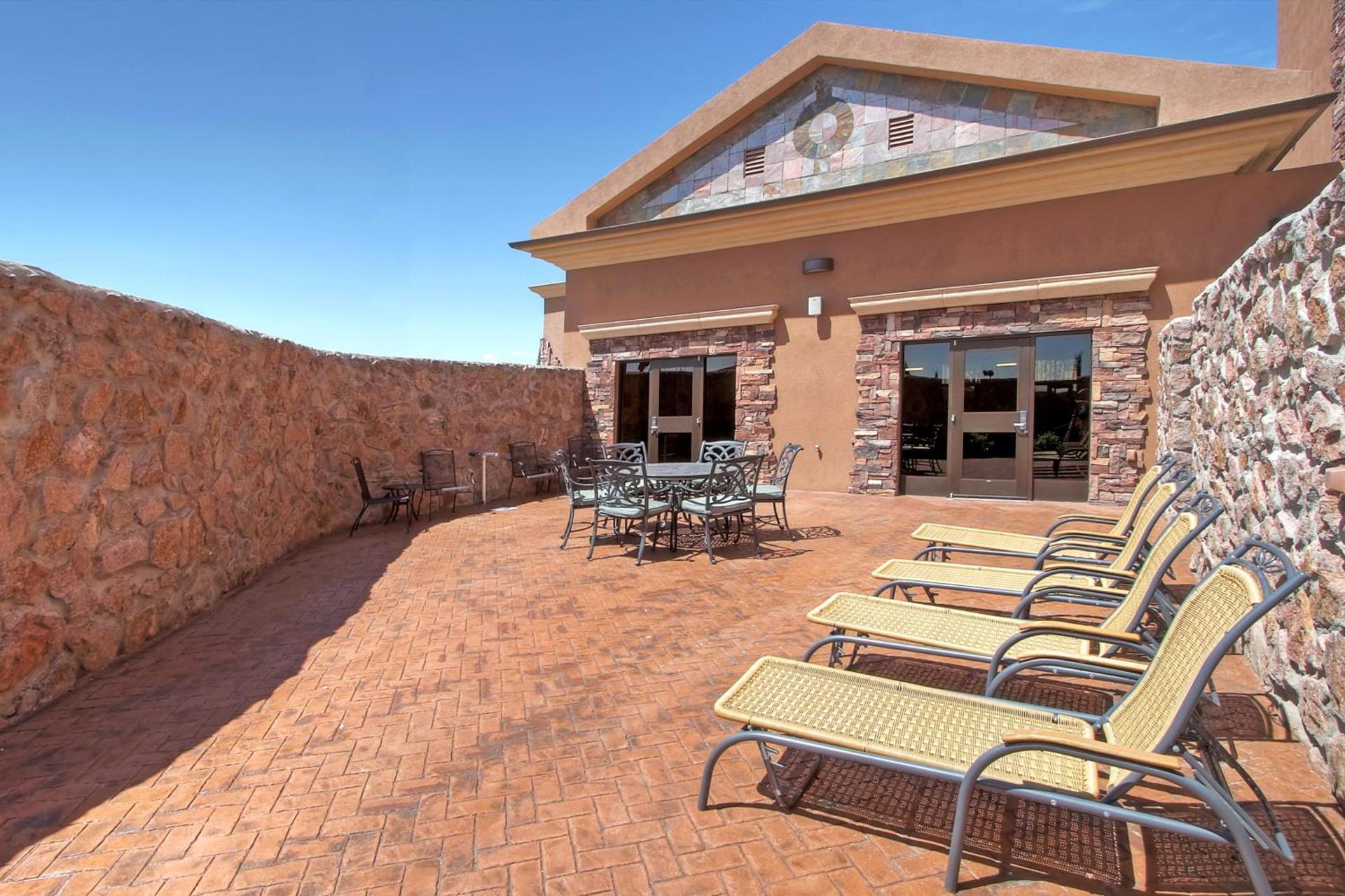 Holiday Inn Express Hotel & Suites Las Cruces by IHG photo 17