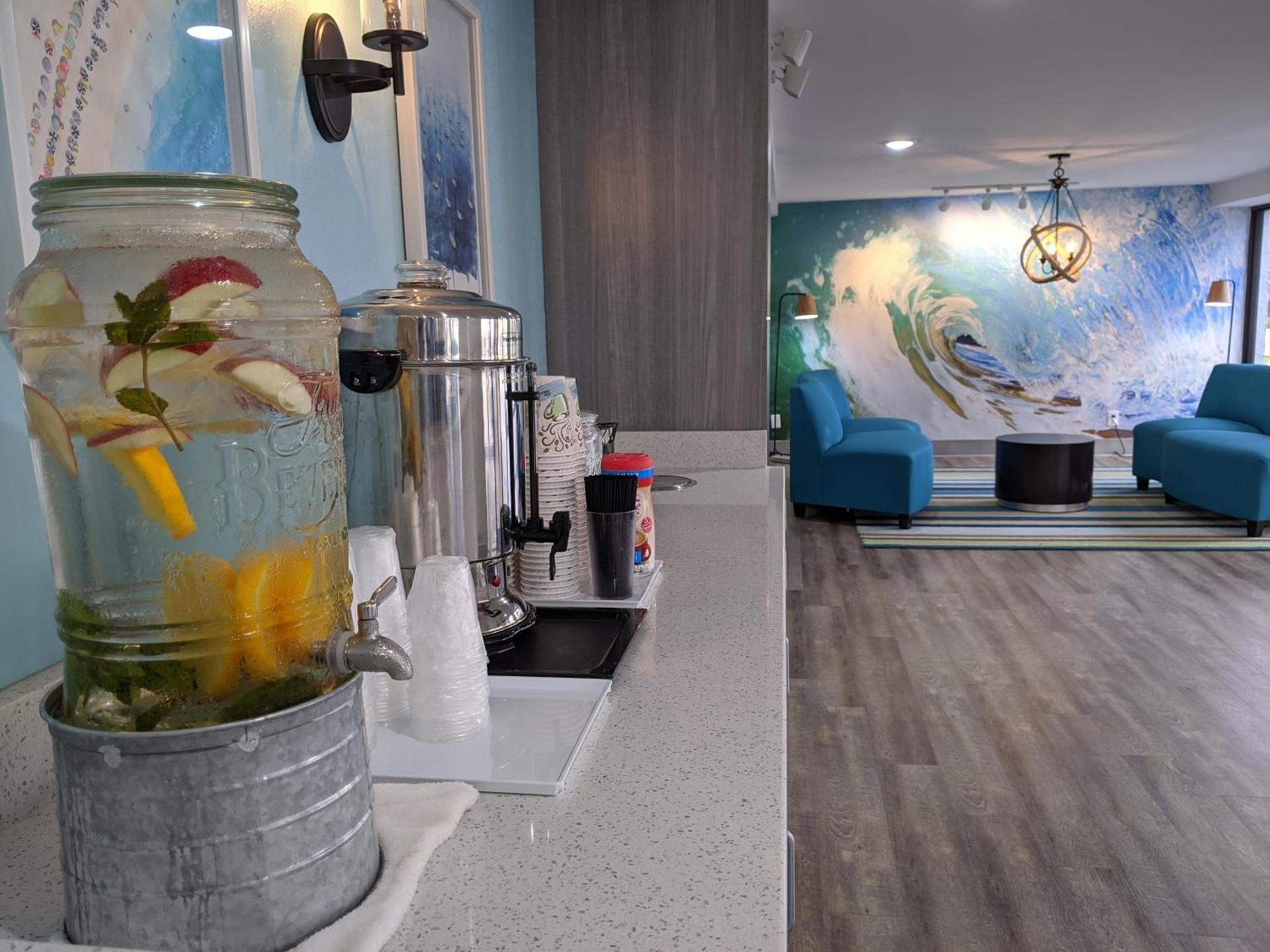 Tropical Seas Hotel photo 23