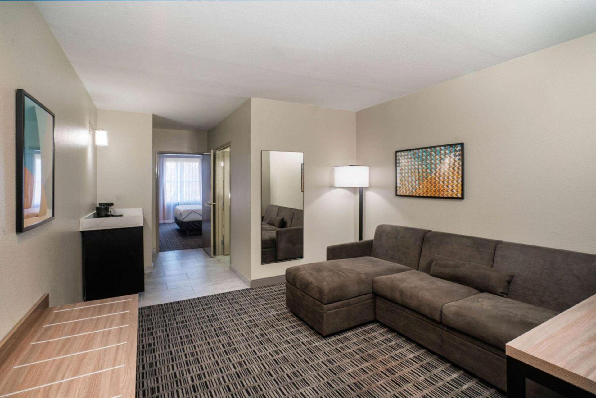 La Quinta by Wyndham Montgomery photo 93