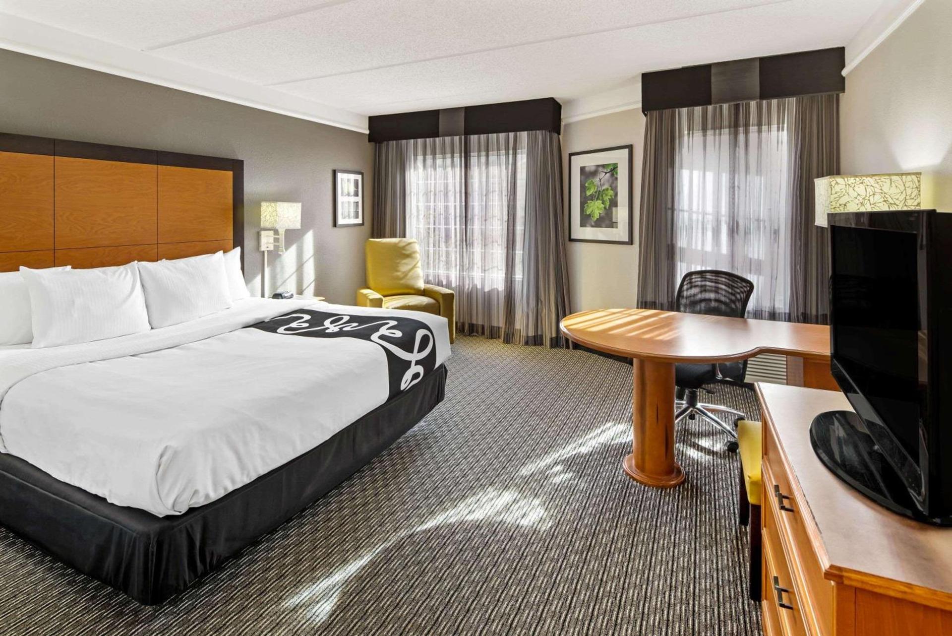 La Quinta by Wyndham Macon photo 2