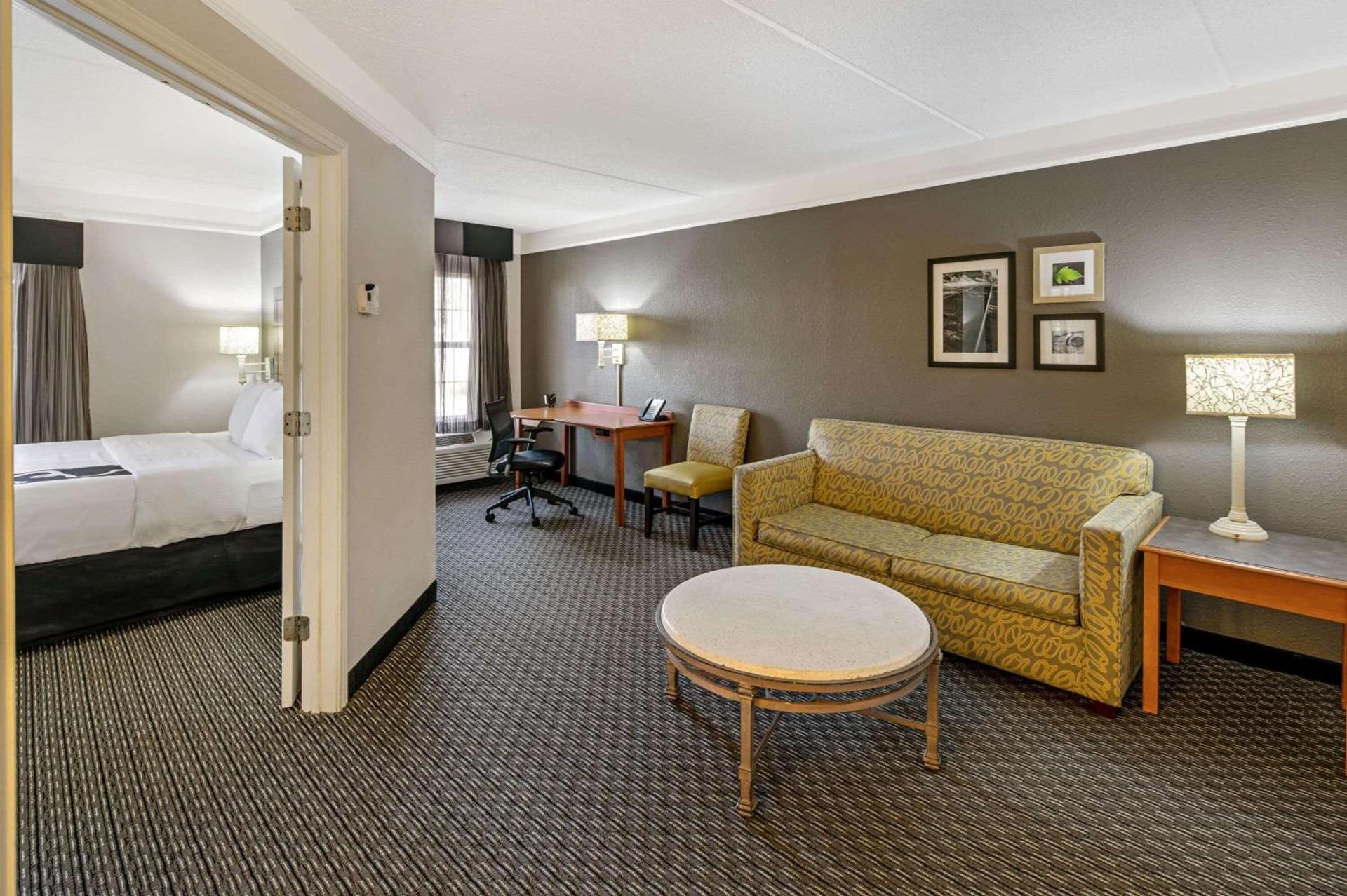 La Quinta by Wyndham Macon photo 8