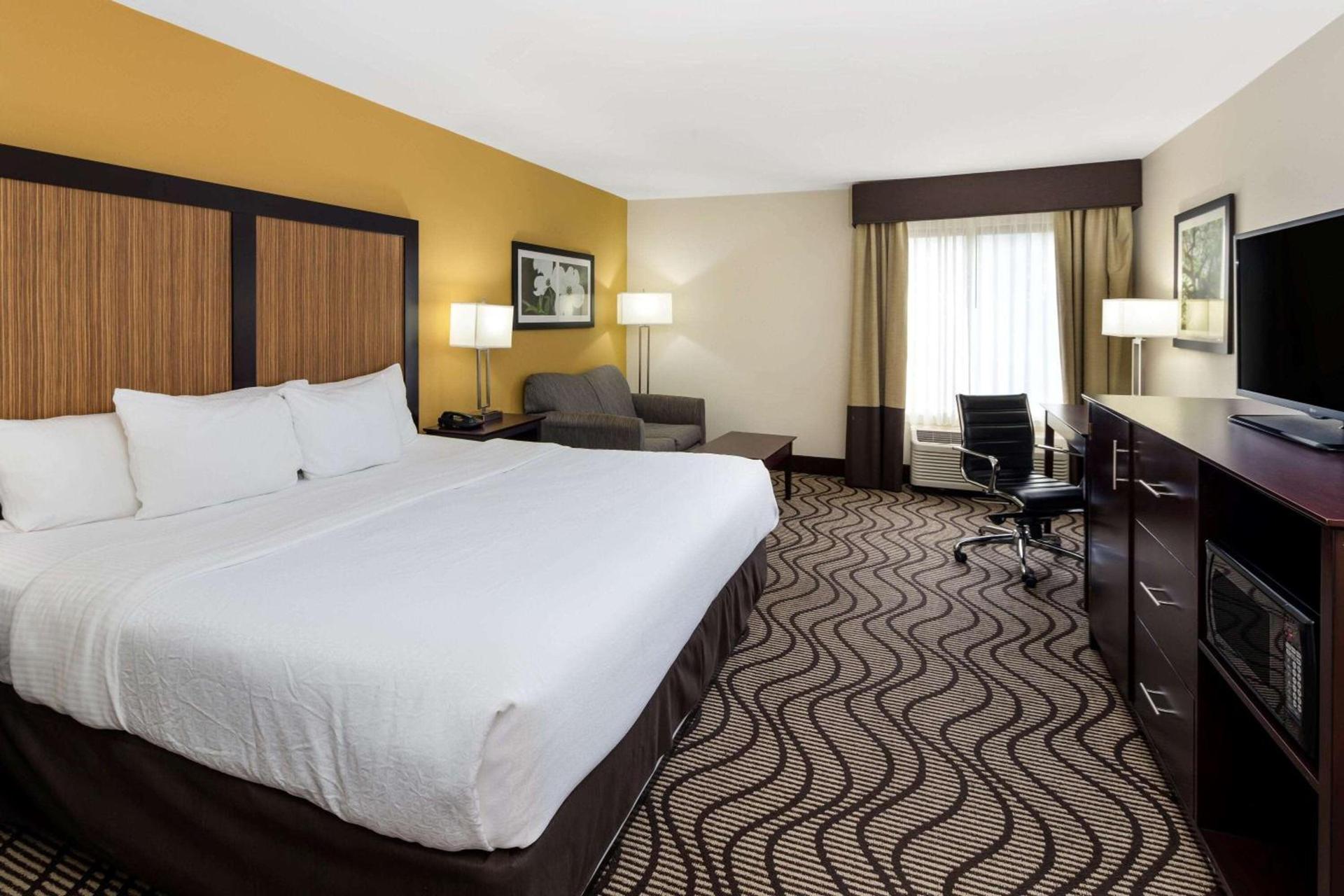 La Quinta by Wyndham LaGrange / I-85 photo 19
