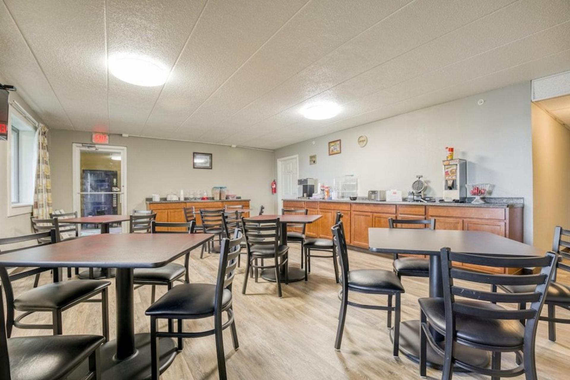 FairBridge Inn Express Monroe City photo 21