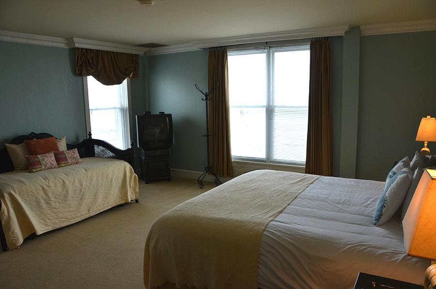 The Flanders Hotel photo 13