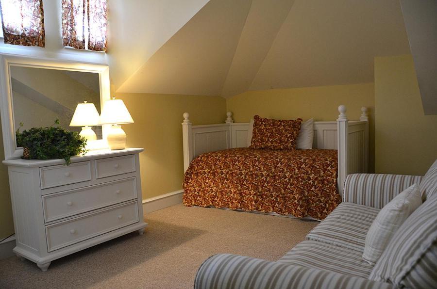 The Flanders Hotel photo 52