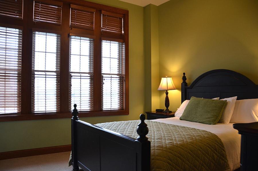 The Flanders Hotel photo 38
