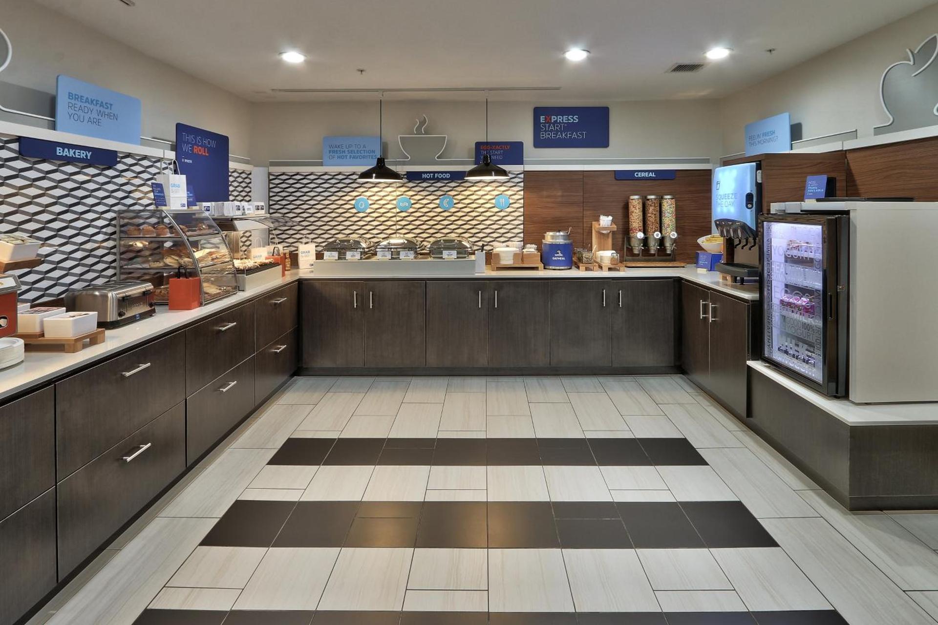 Holiday Inn Express Socorro by IHG photo 26