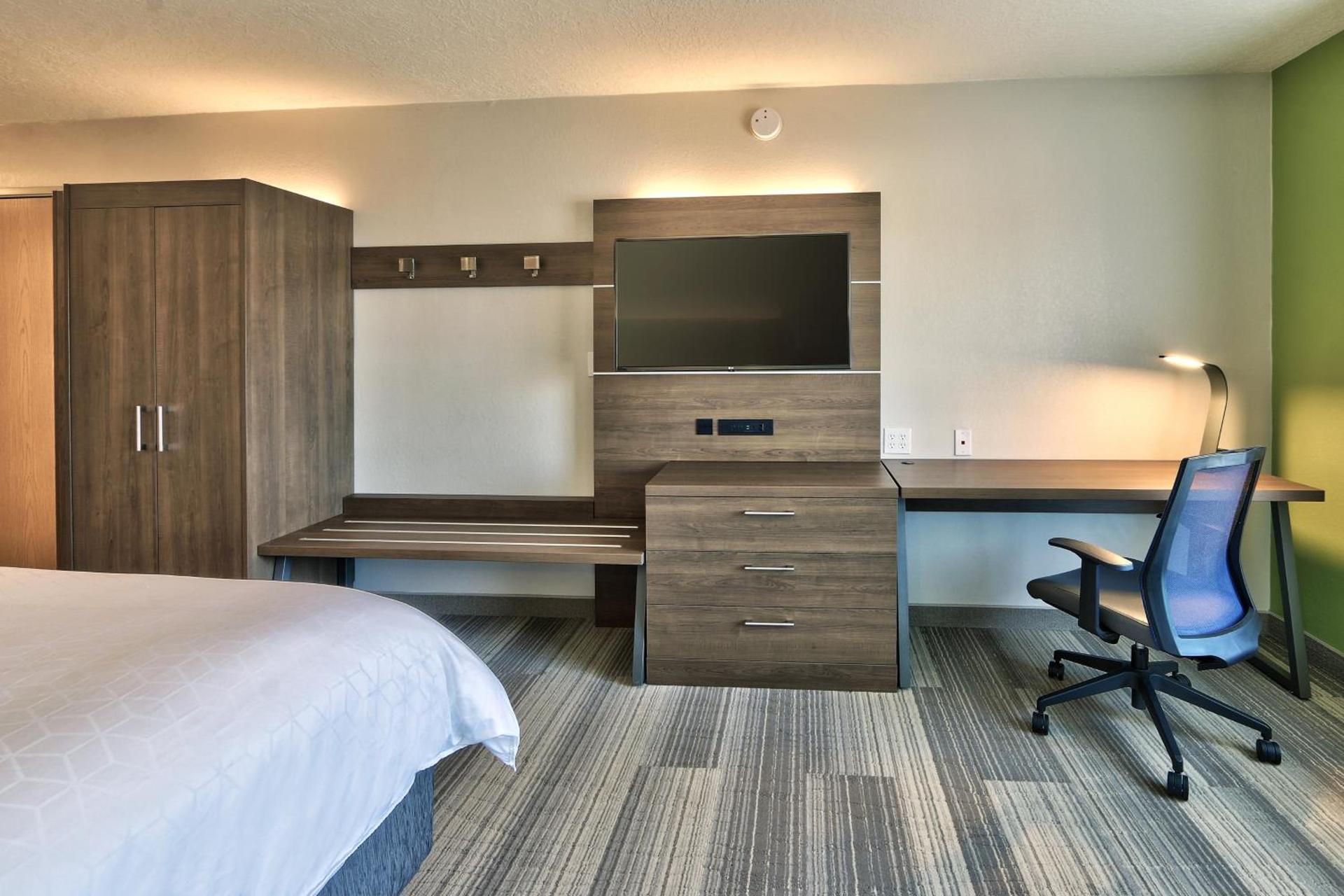 Holiday Inn Express Socorro by IHG photo 43