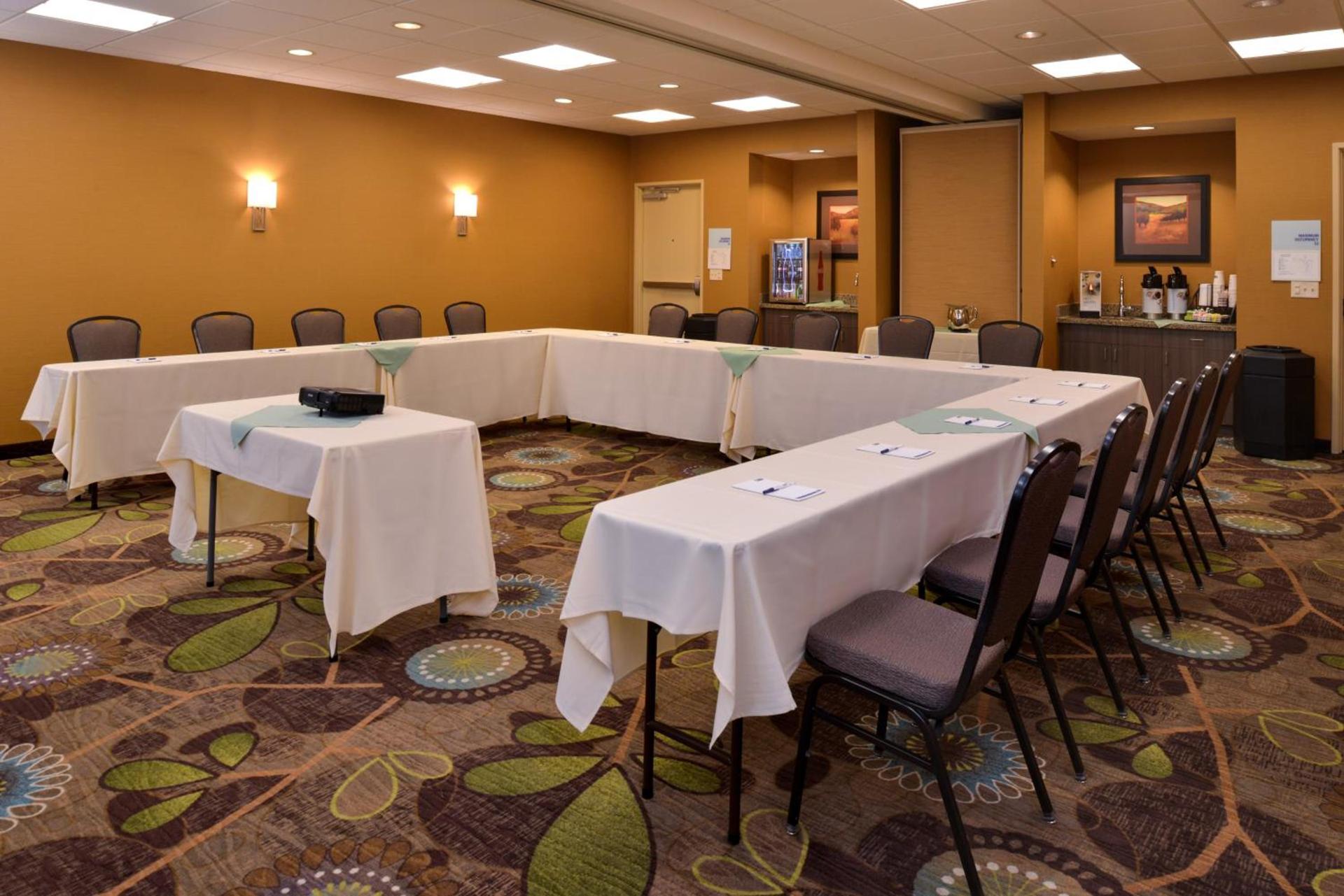 Holiday Inn Express Pocatello by IHG !UNDER RENOVATION! photo 36