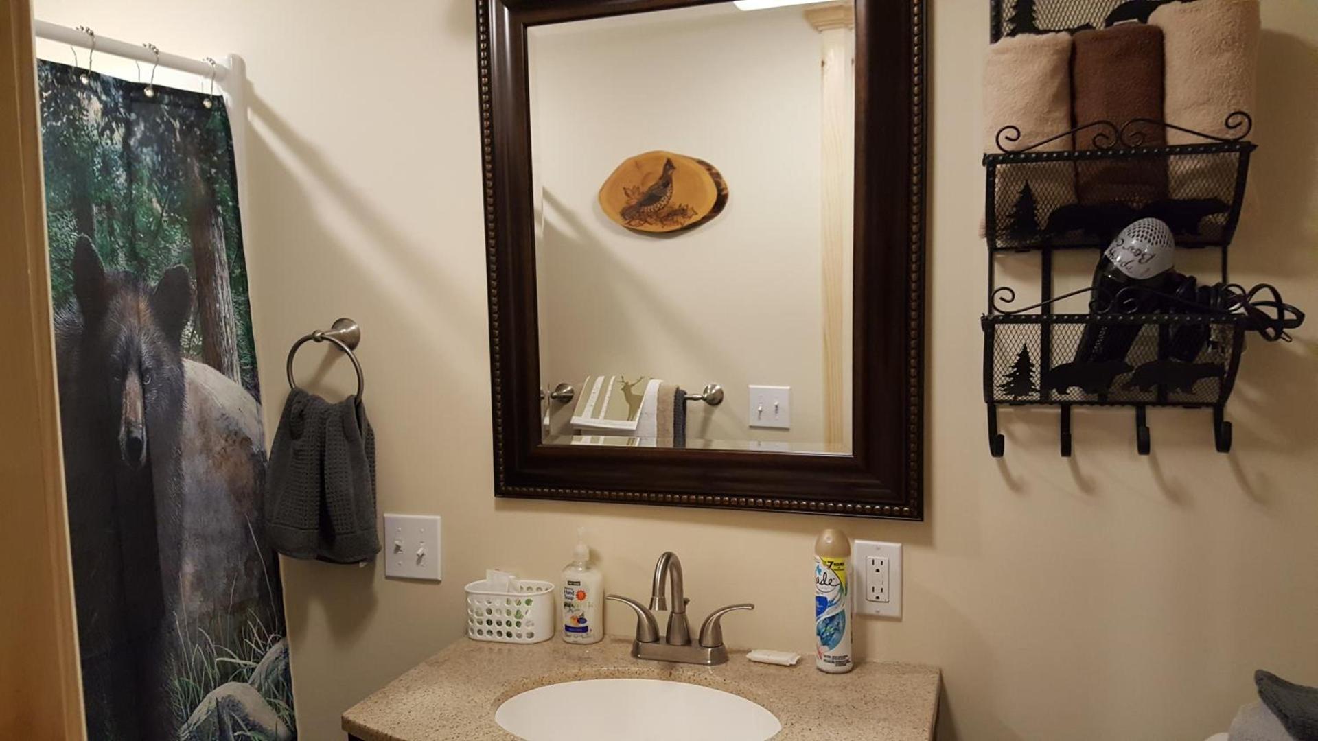 Bear Cove Inn photo 4