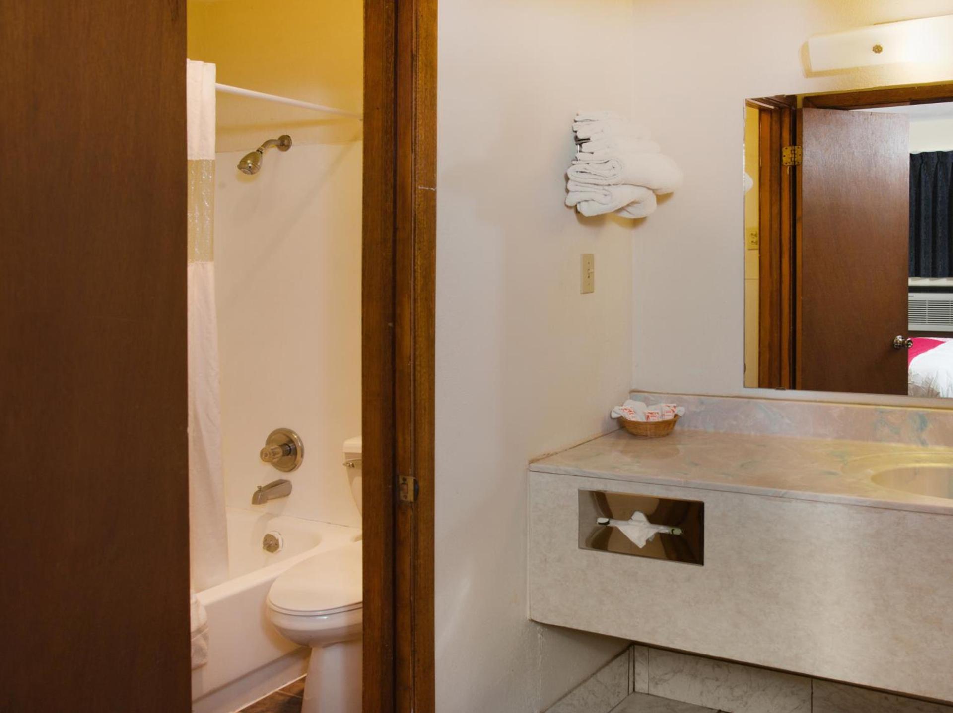 OYO Hotel Guymon OK US-54 photo 6