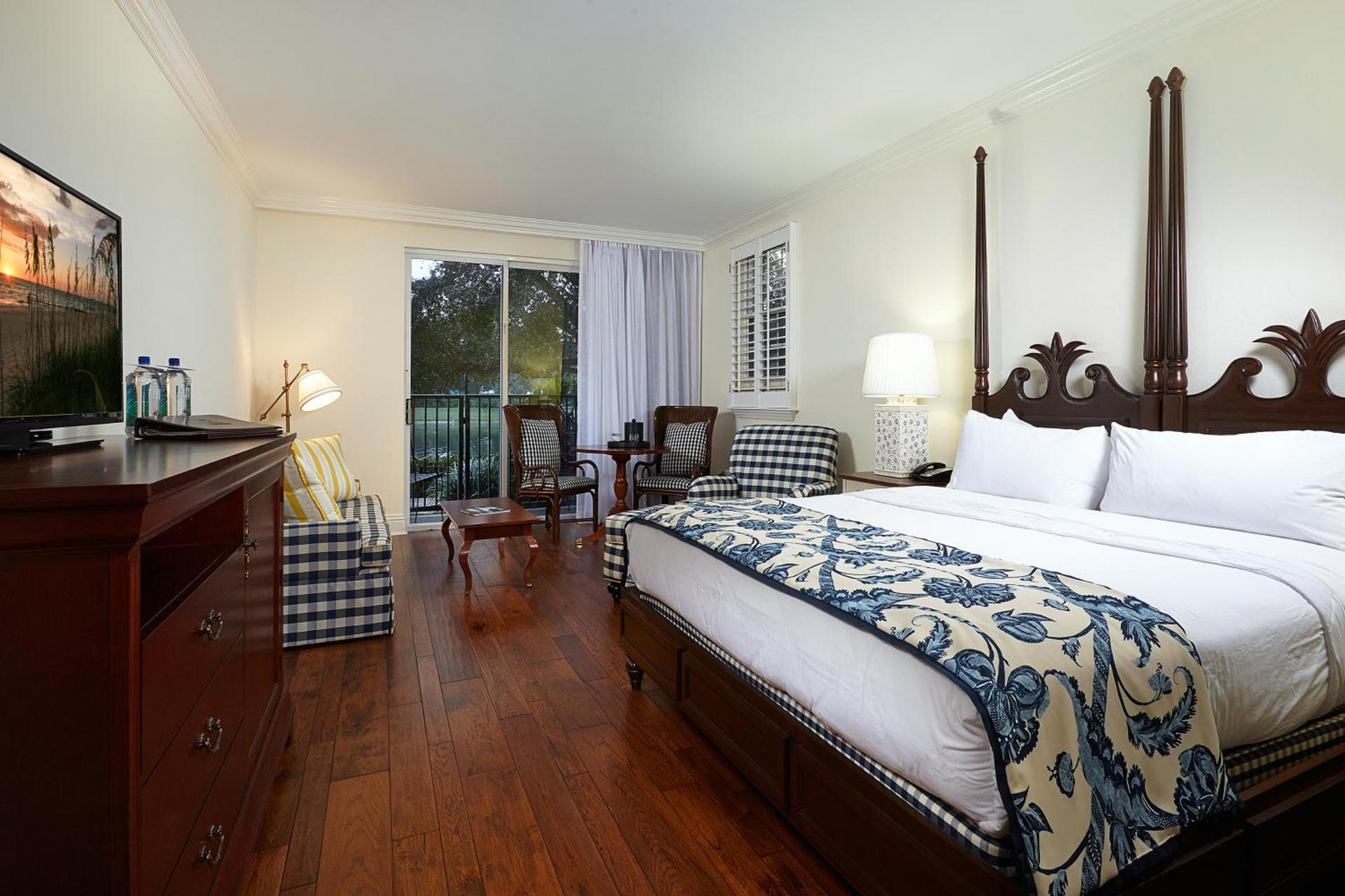 Inn at Pelican Bay photo 43