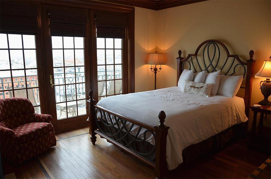 The Flanders Hotel photo 8